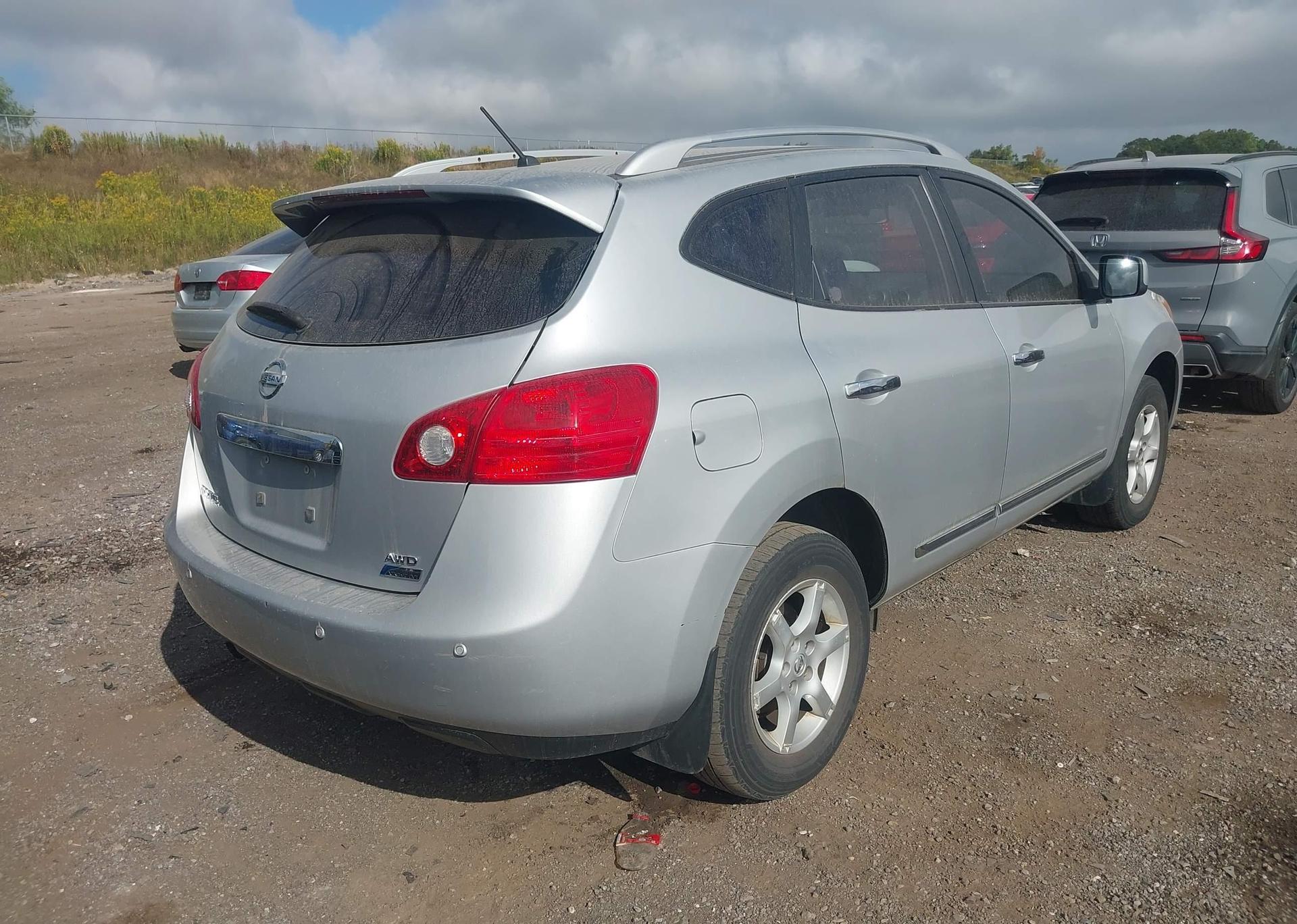 2012 NISSAN ROGUE S