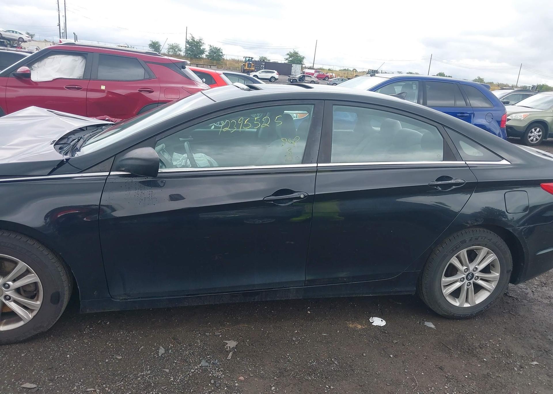 2011 HYUNDAI SONATA GLS