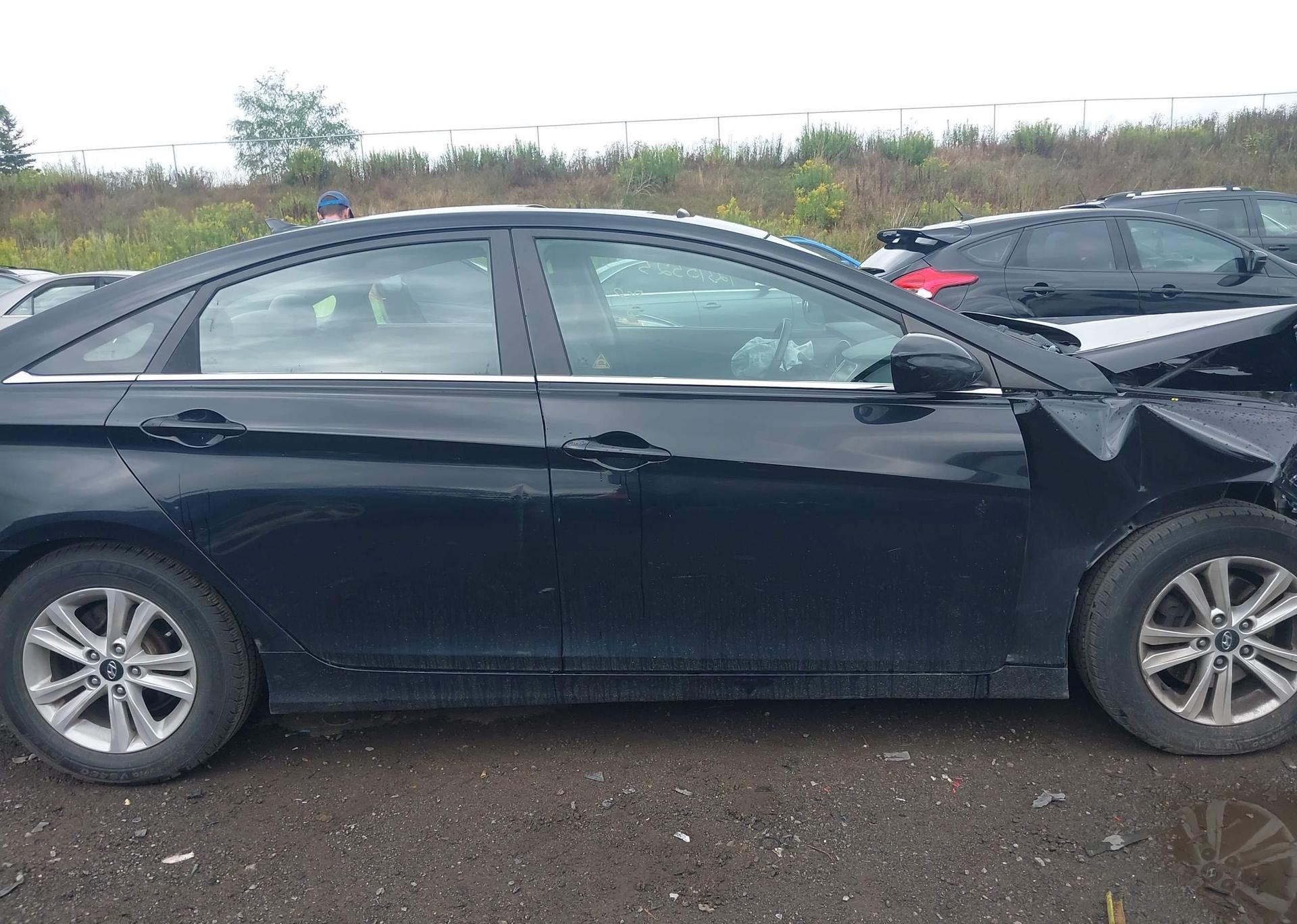 2011 HYUNDAI SONATA GLS