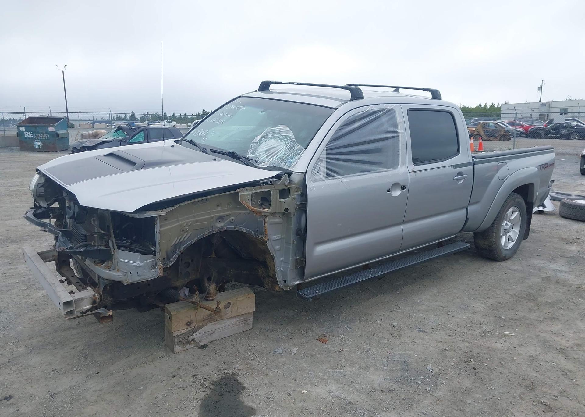 2015 TOYOTA TACOMA