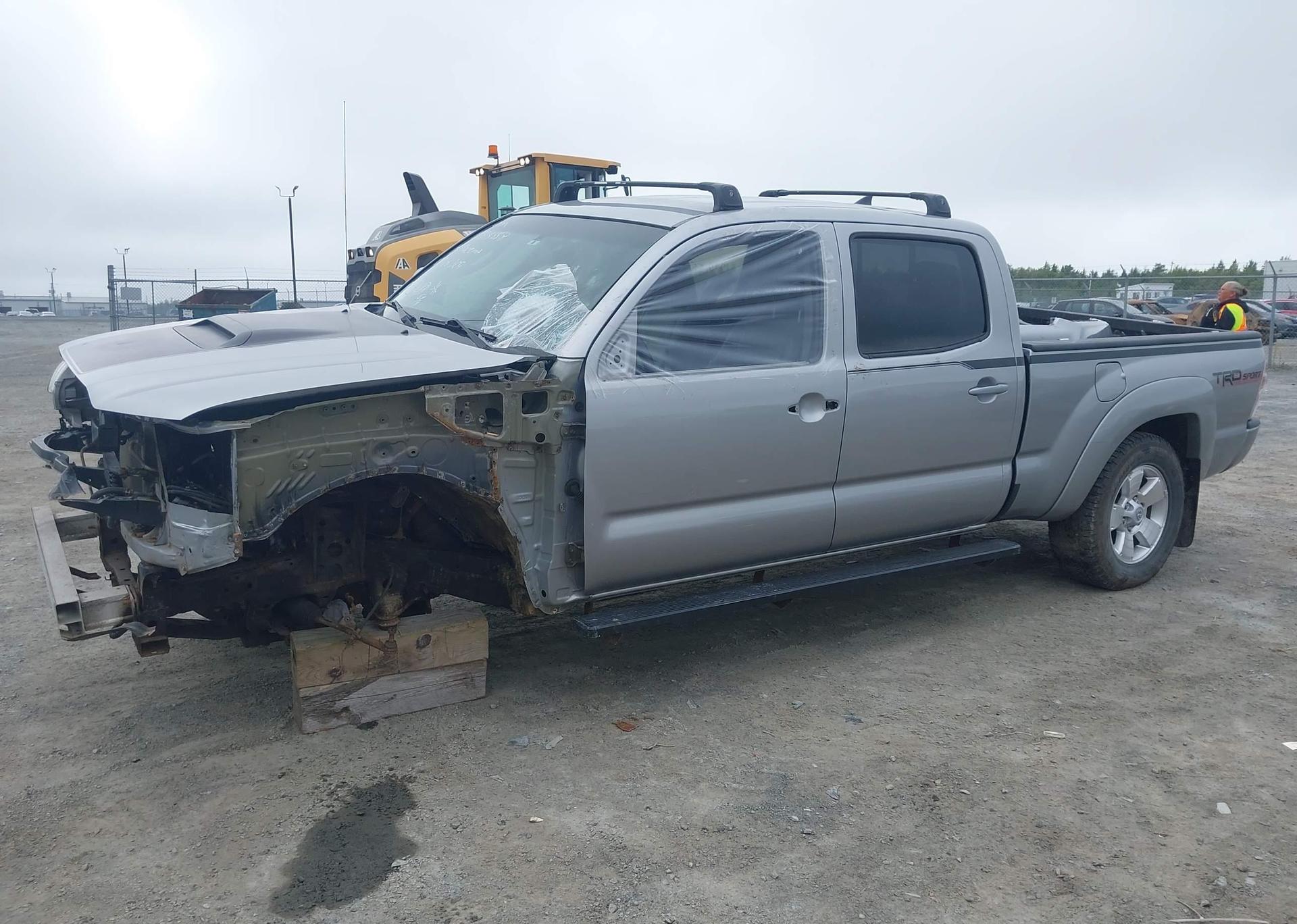 2015 TOYOTA TACOMA