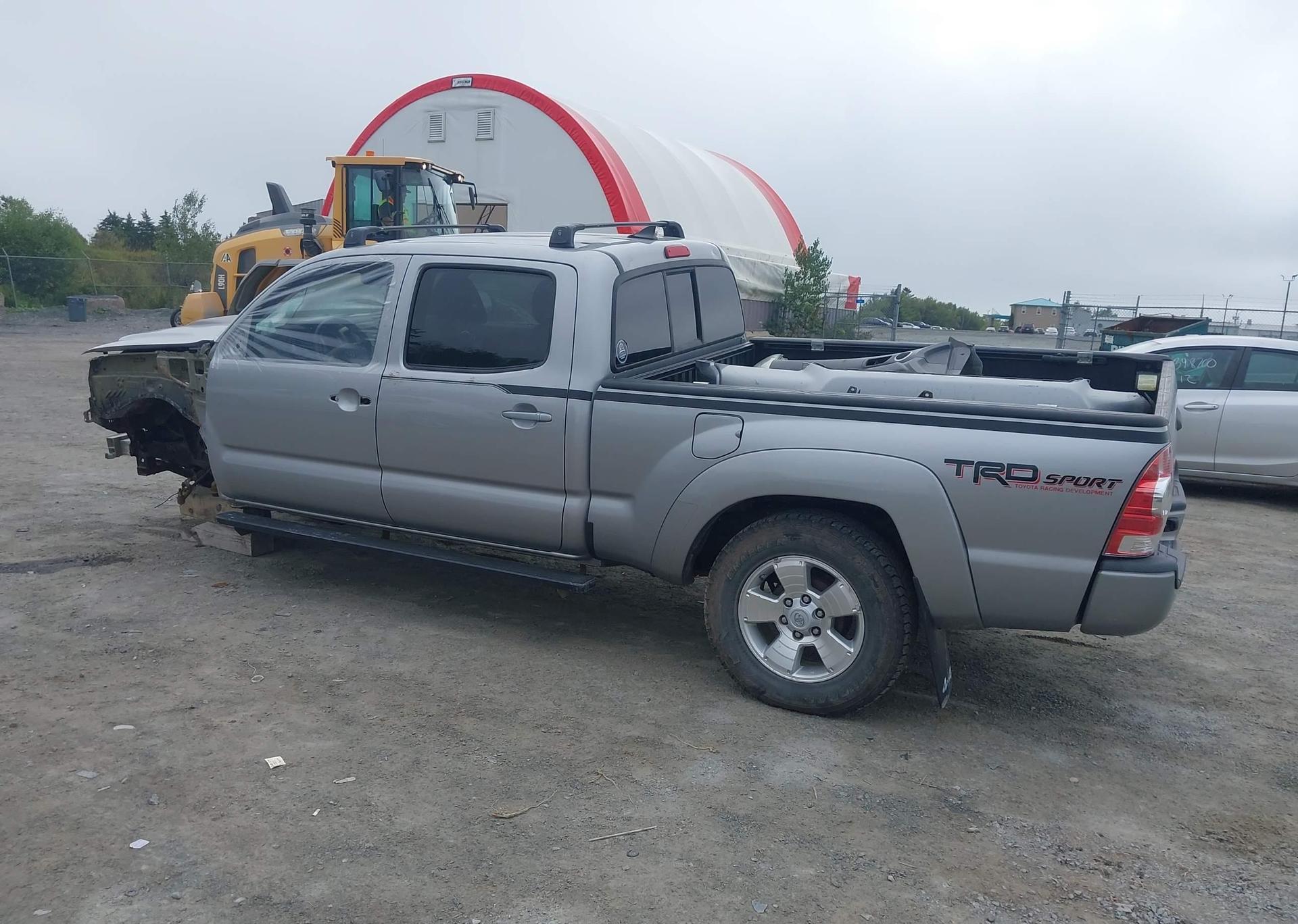 2015 TOYOTA TACOMA