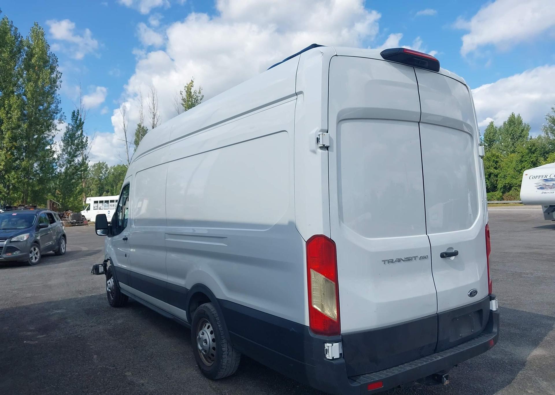 2022 FORD TRANSIT-250 CARGO