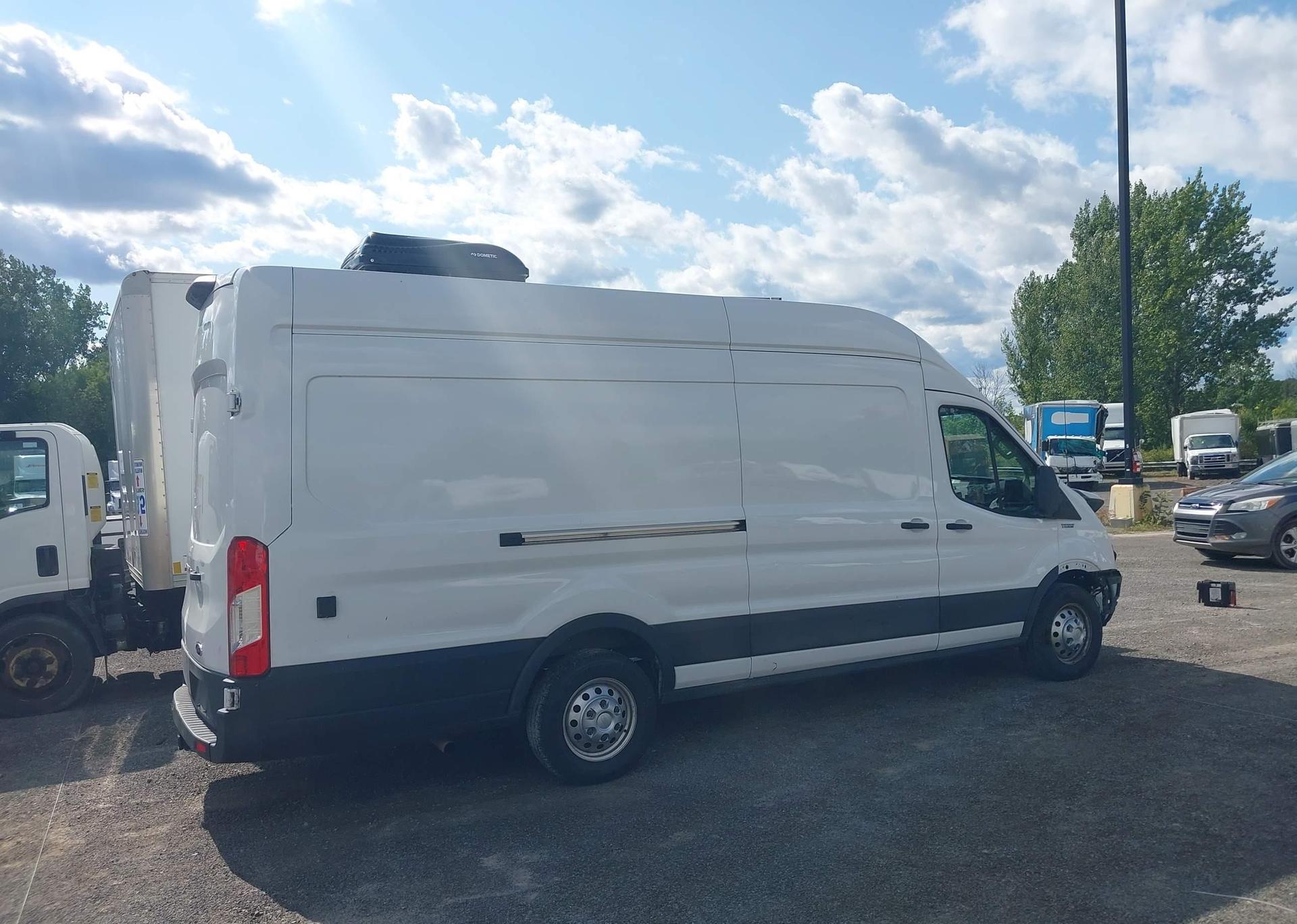 2022 FORD TRANSIT-250 CARGO