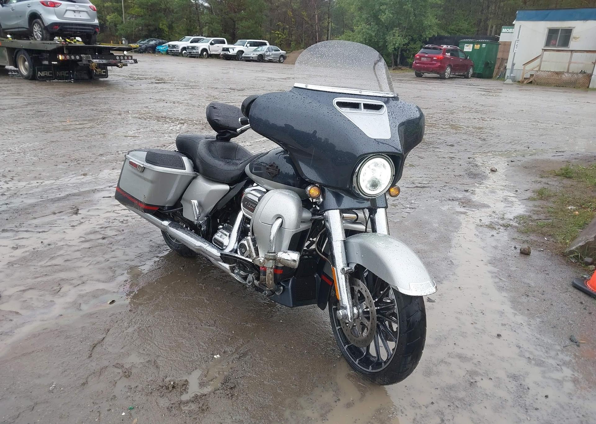 2019 HARLEY-DAVIDSON FLHXSE