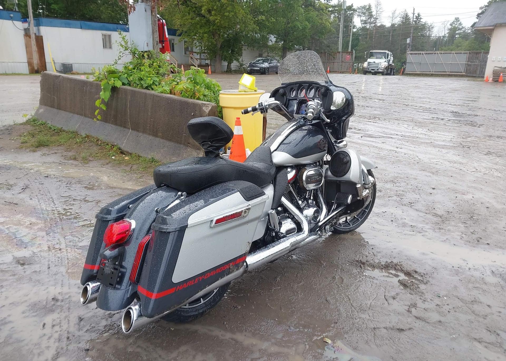 2019 HARLEY-DAVIDSON FLHXSE