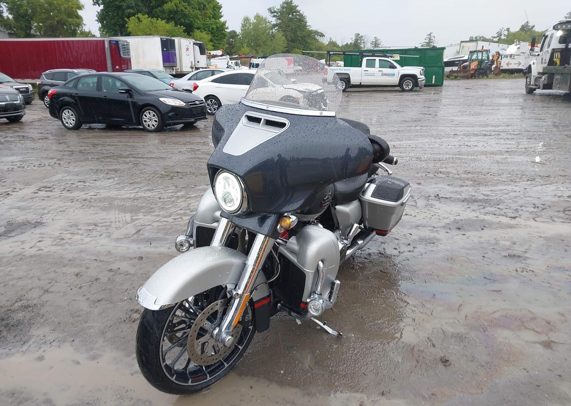 2019 HARLEY-DAVIDSON FLHXSE