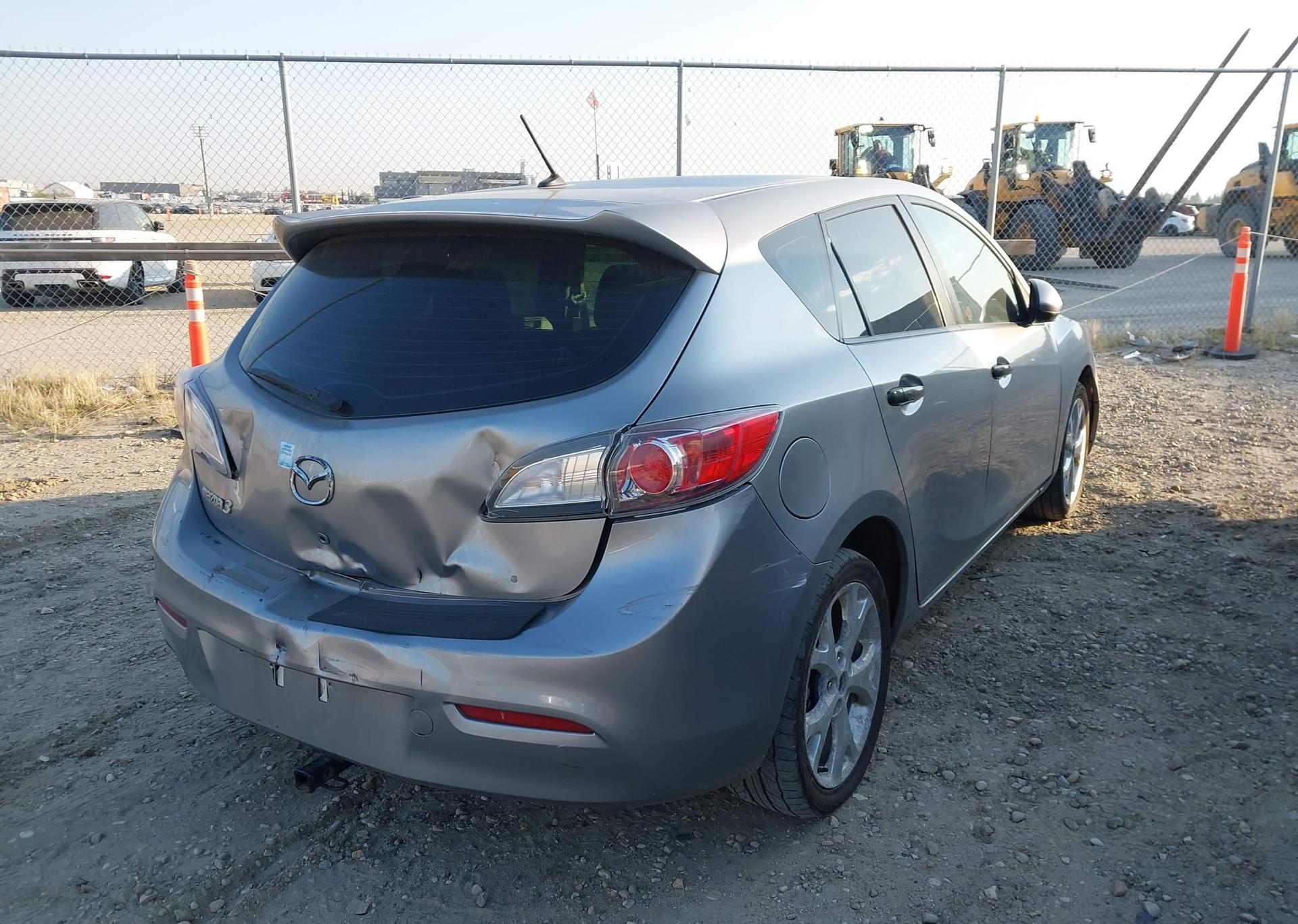 2012 MAZDA 3 I