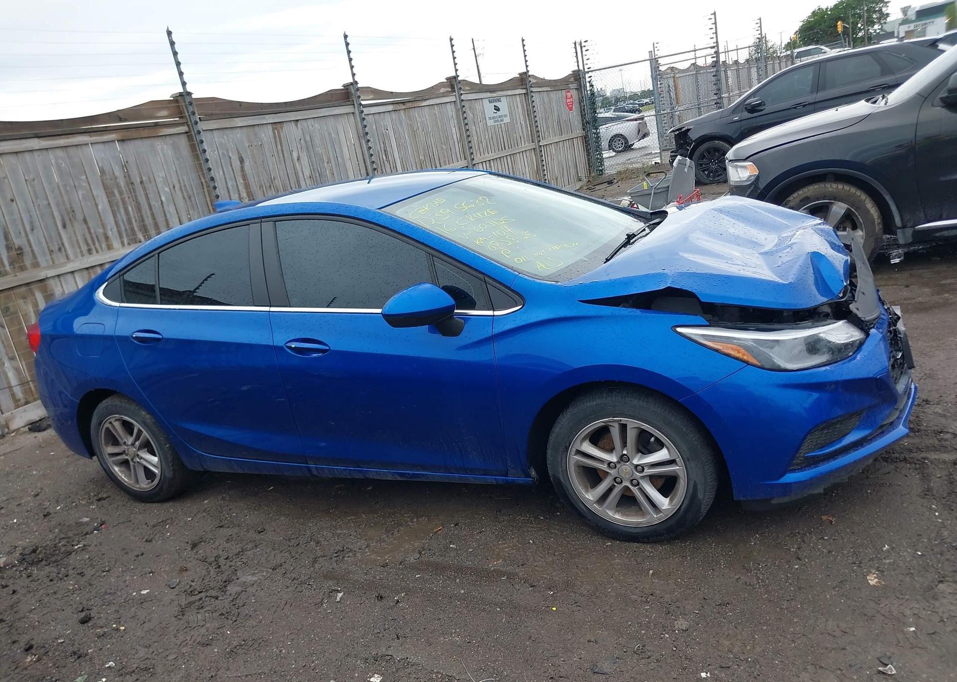 2016 CHEVROLET CRUZE LT