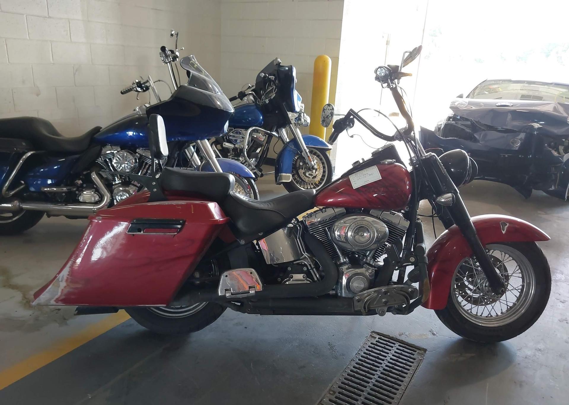 2011 HARLEY-DAVIDSON FLSTC
