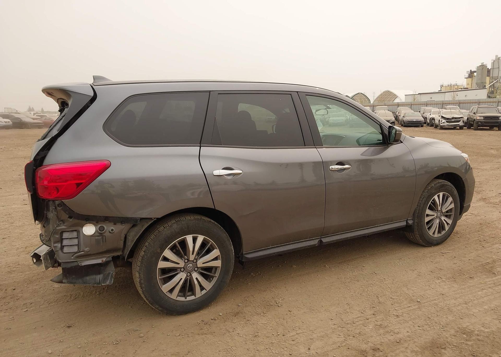 2019 NISSAN PATHFINDER PLATINUM