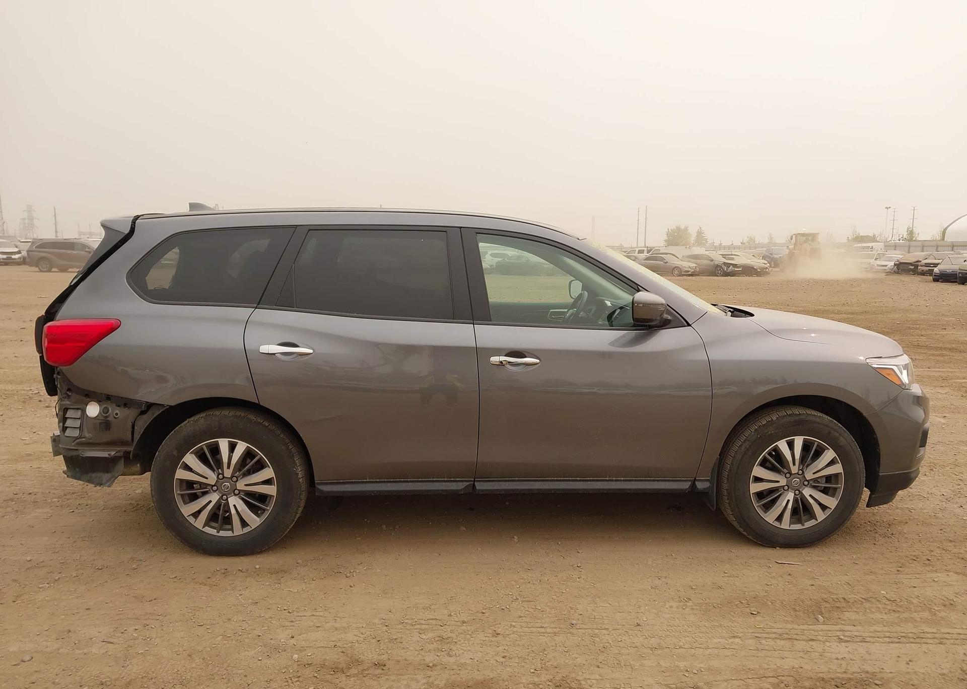 2019 NISSAN PATHFINDER PLATINUM