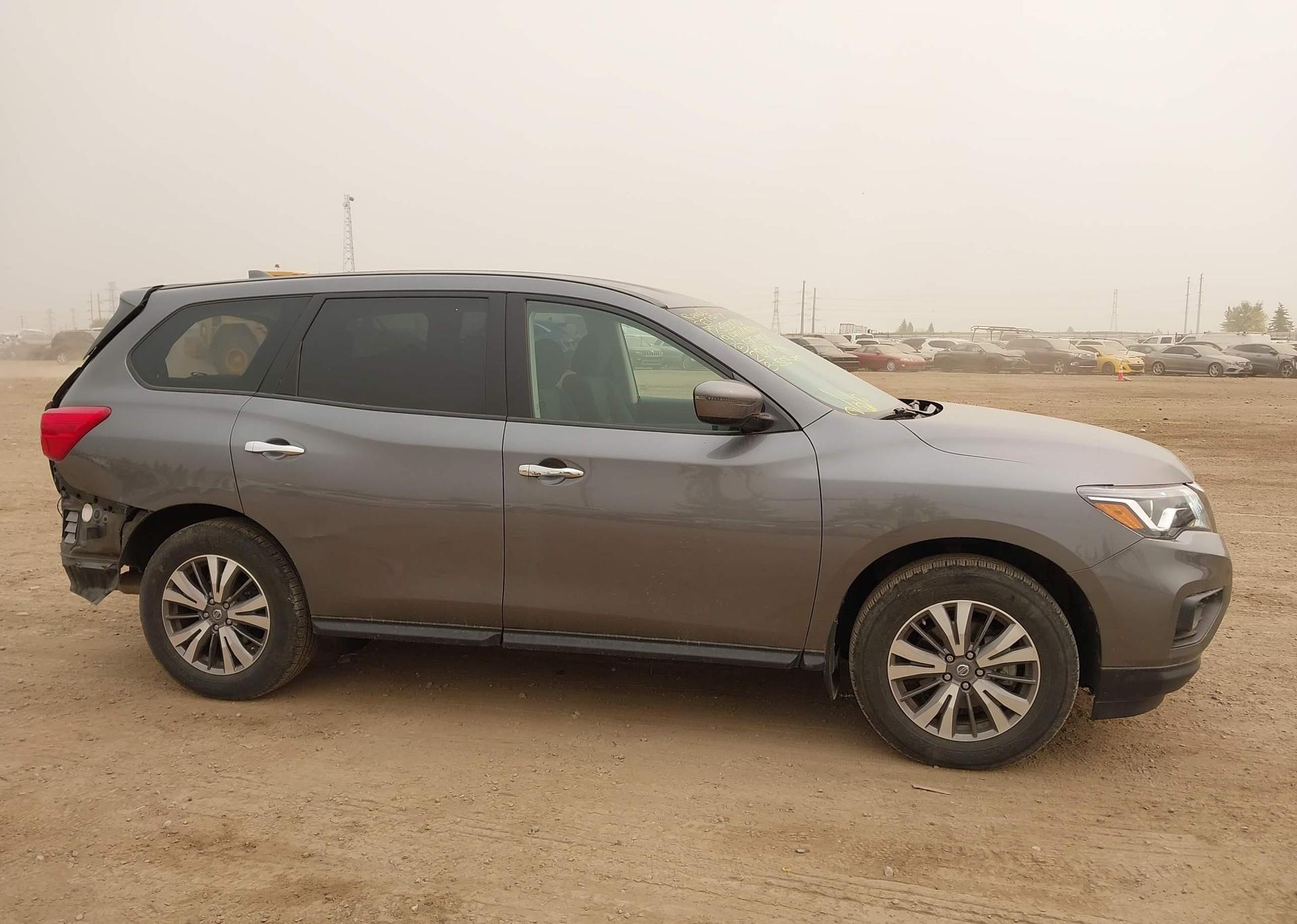 2019 NISSAN PATHFINDER PLATINUM