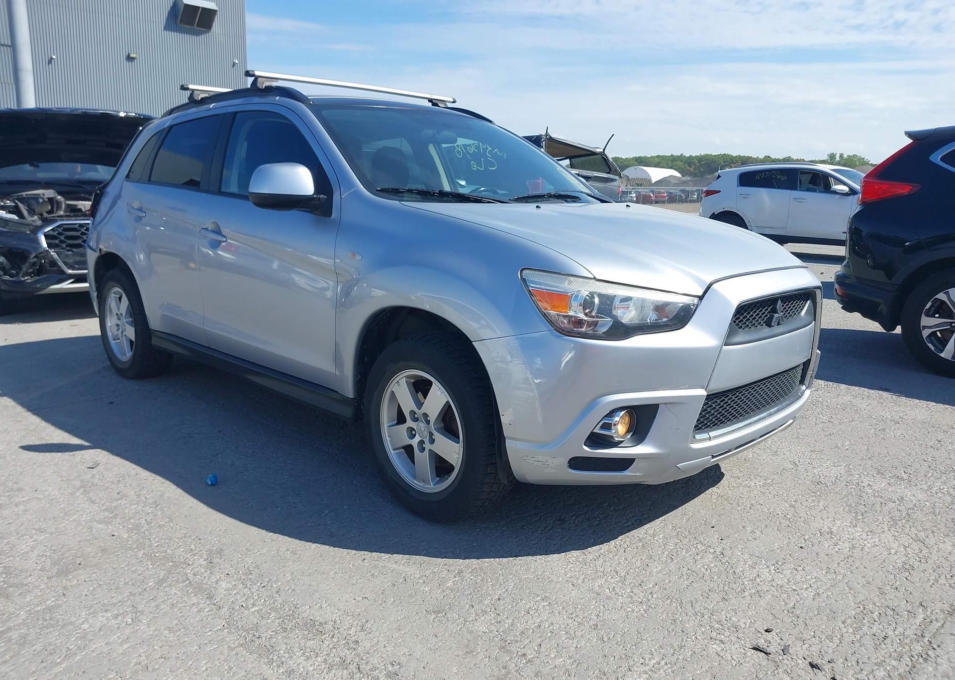 2012 MITSUBISHI RVR