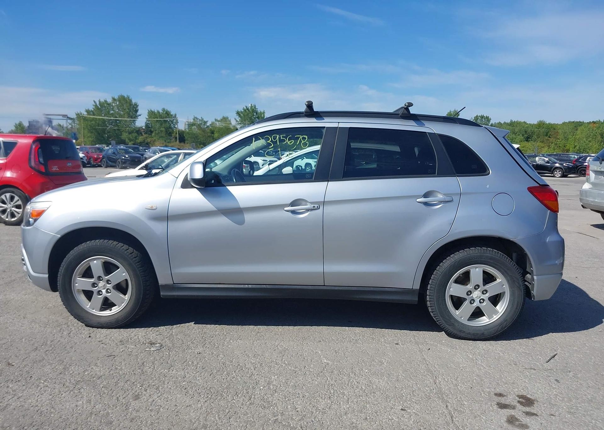 2012 MITSUBISHI RVR