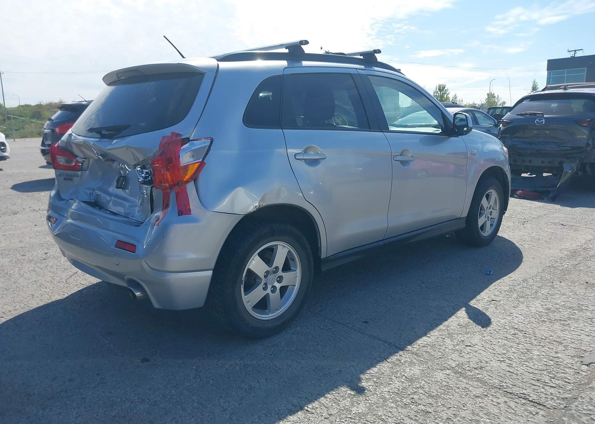 2012 MITSUBISHI RVR