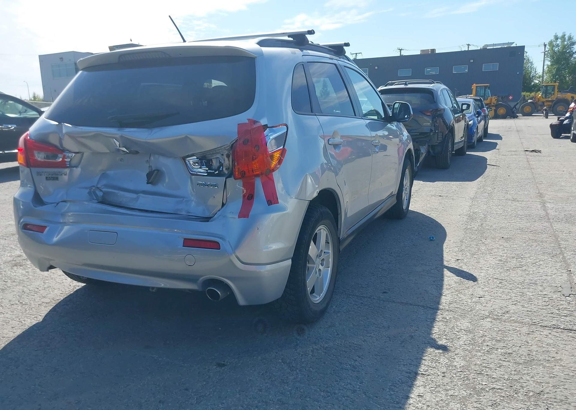 2012 MITSUBISHI RVR