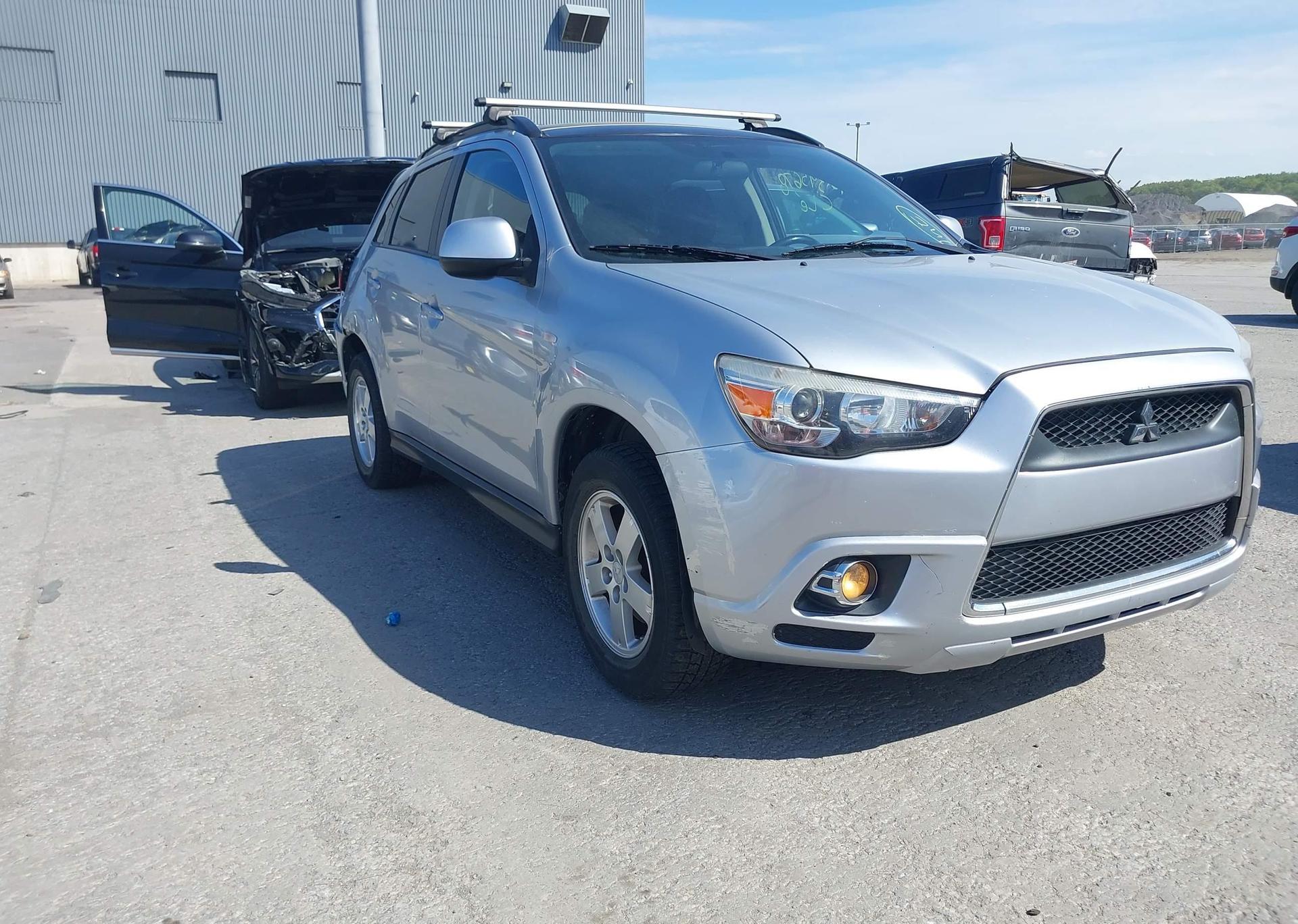 2012 MITSUBISHI RVR