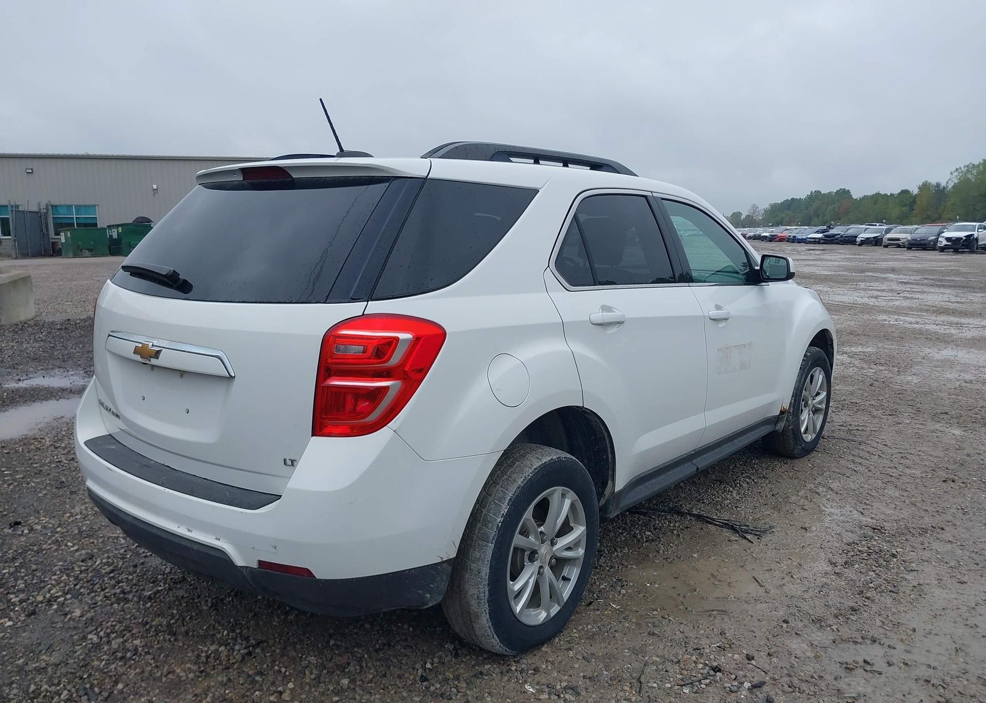 2017 CHEVROLET EQUINOX LT