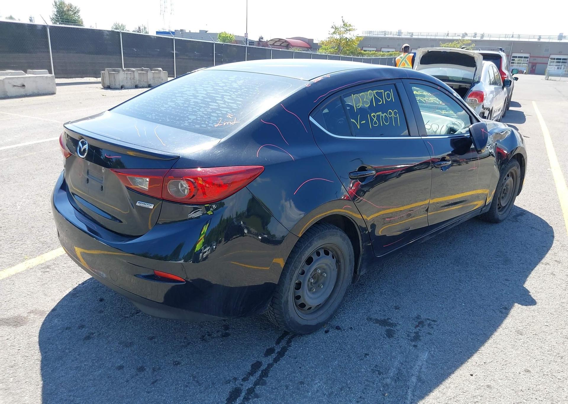 2015 MAZDA 3 TOURING