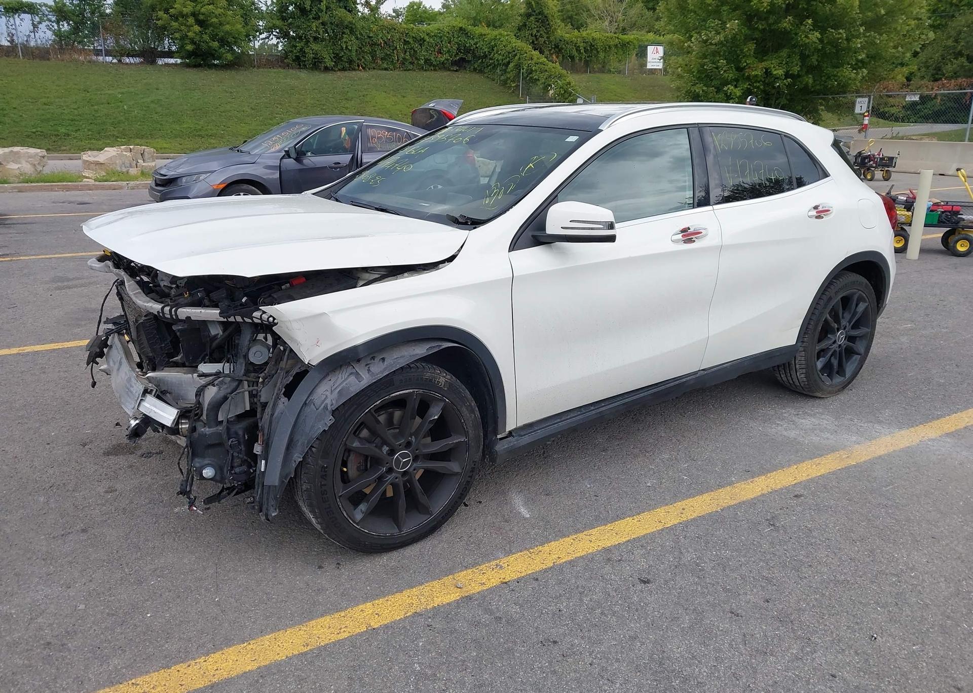 2015 MERCEDES-BENZ GLA 250 4MATIC