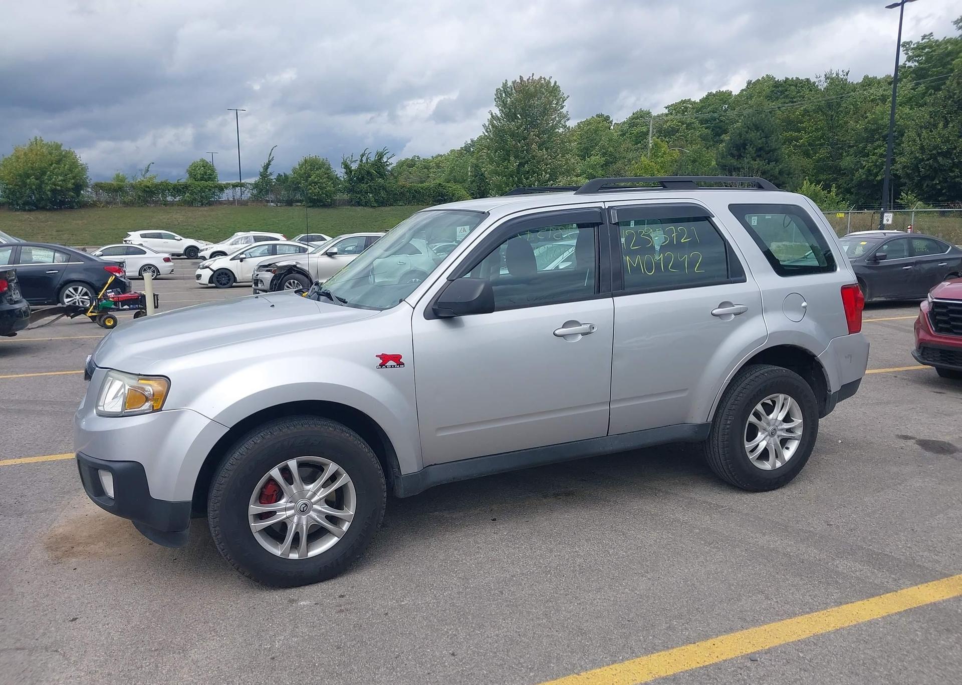 2011 MAZDA TRIBUTE I
