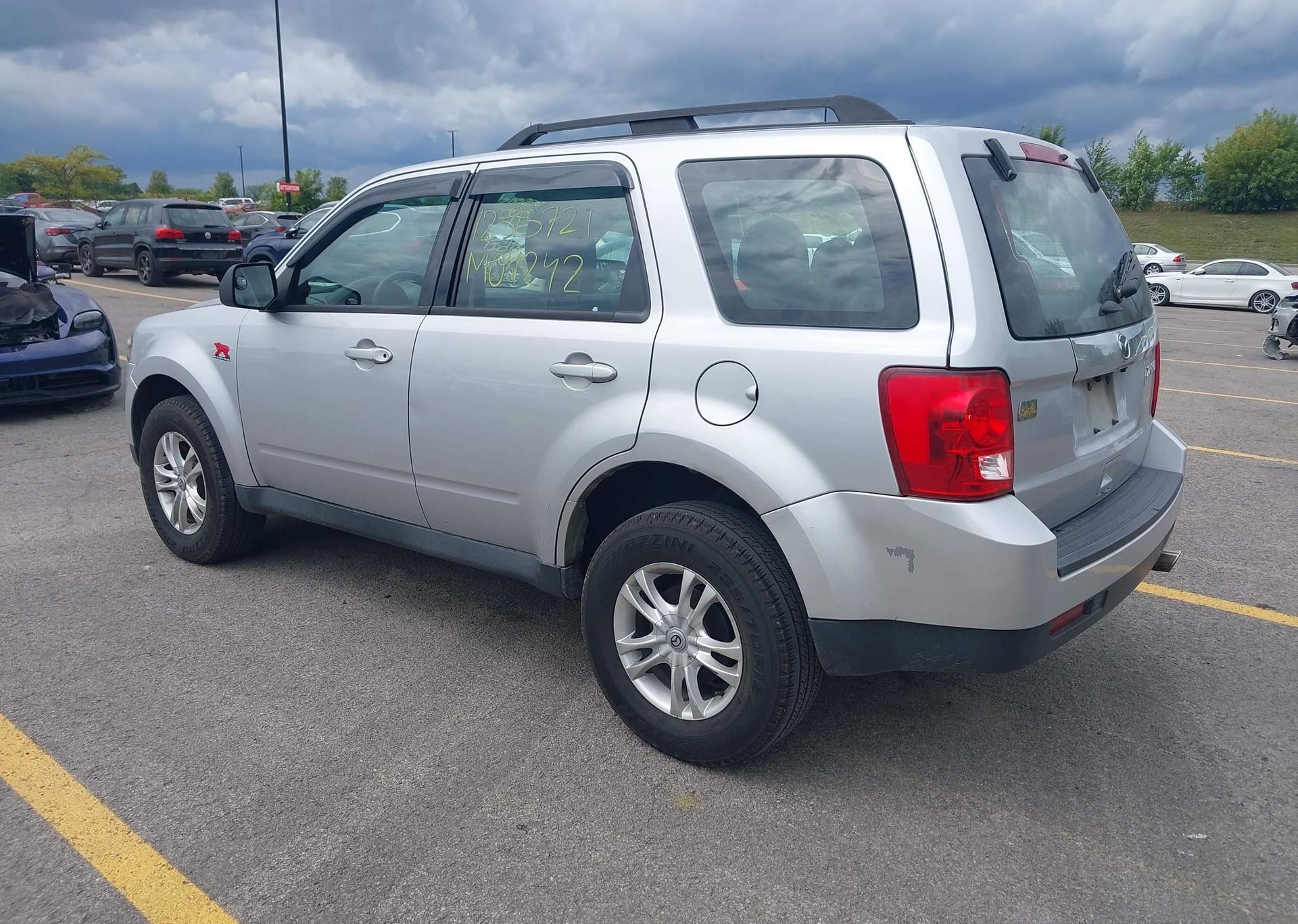 2011 MAZDA TRIBUTE I