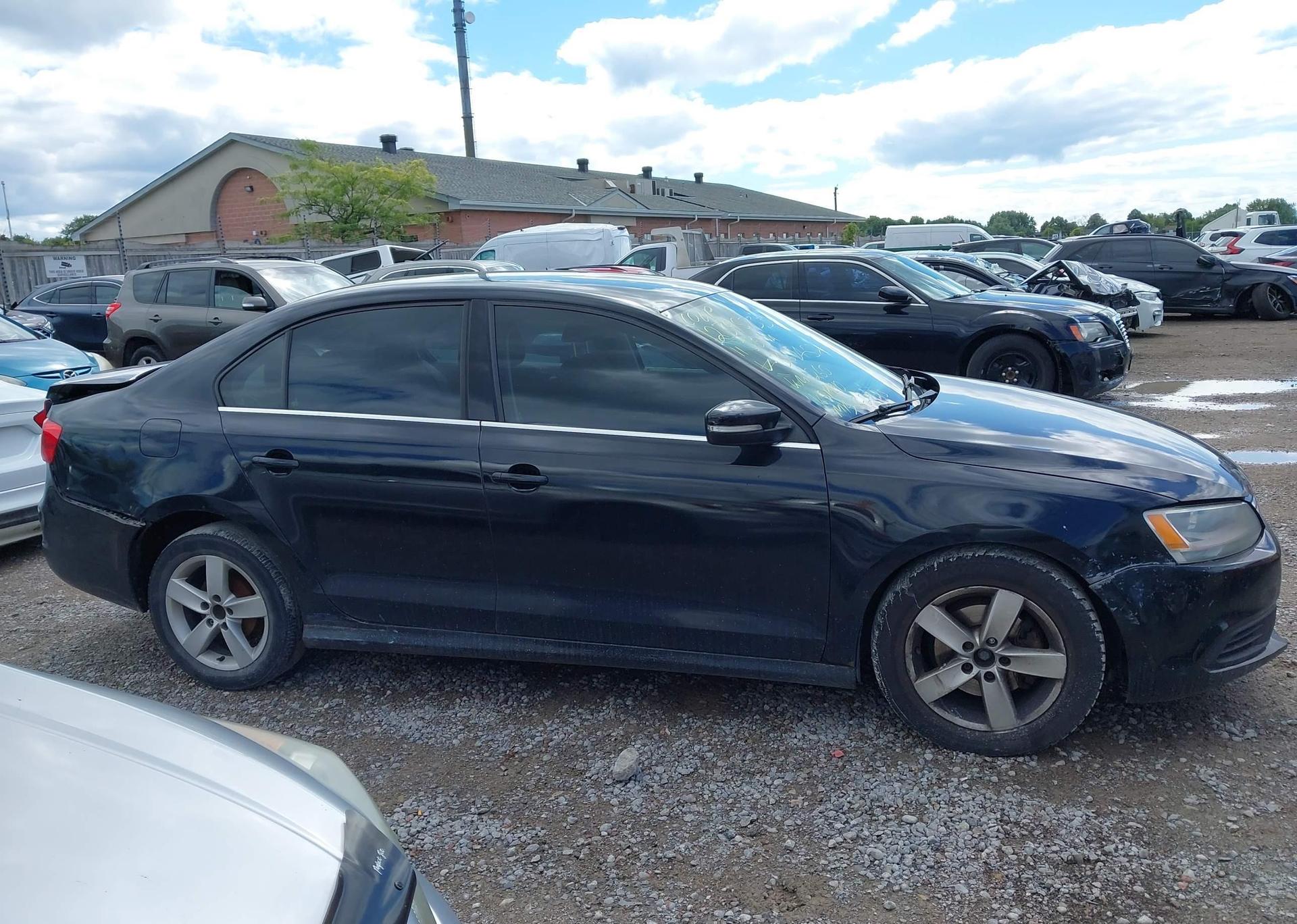 2011 VOLKSWAGEN JETTA 2.5L COMFORTLINE