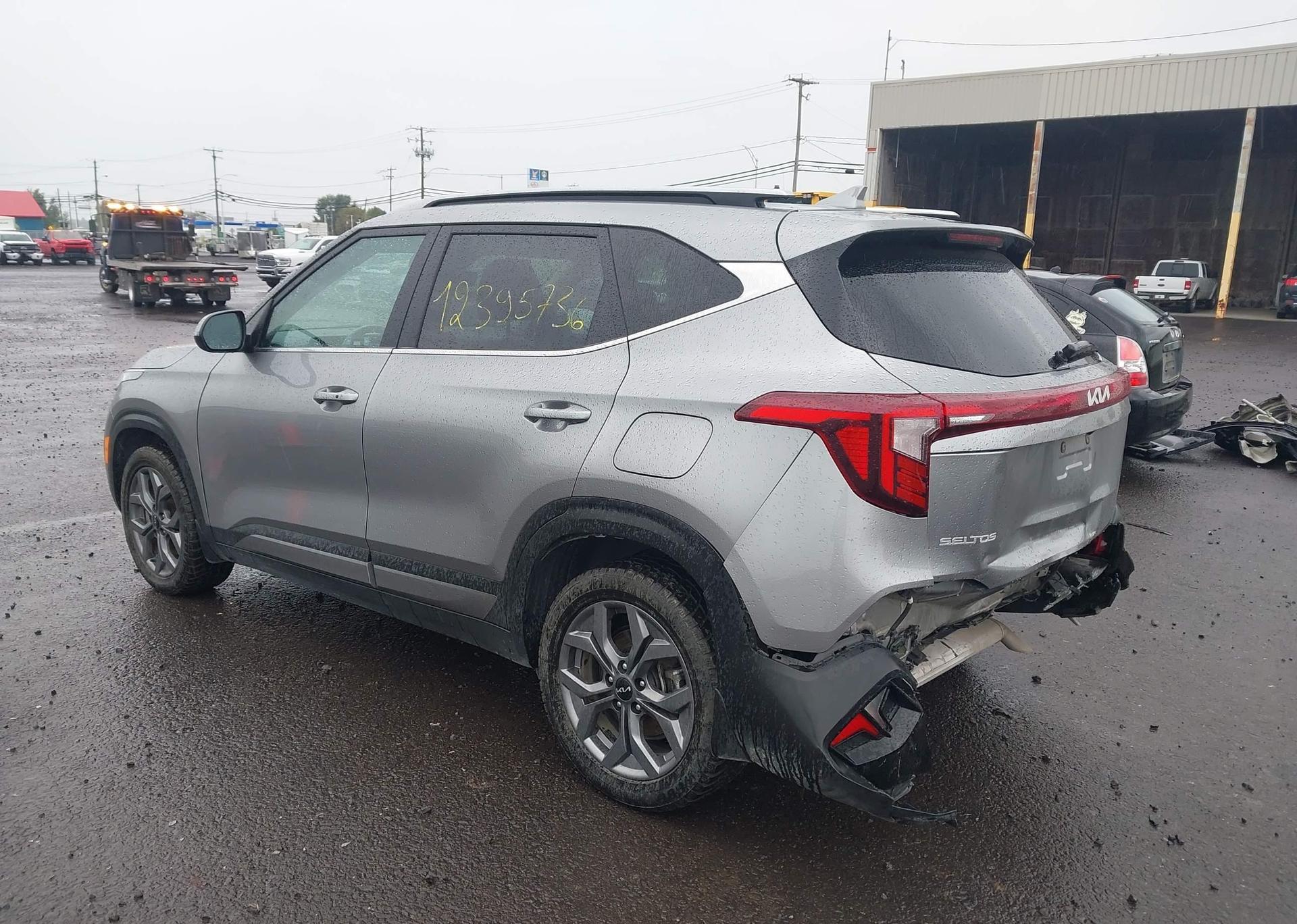 2024 KIA SELTOS S