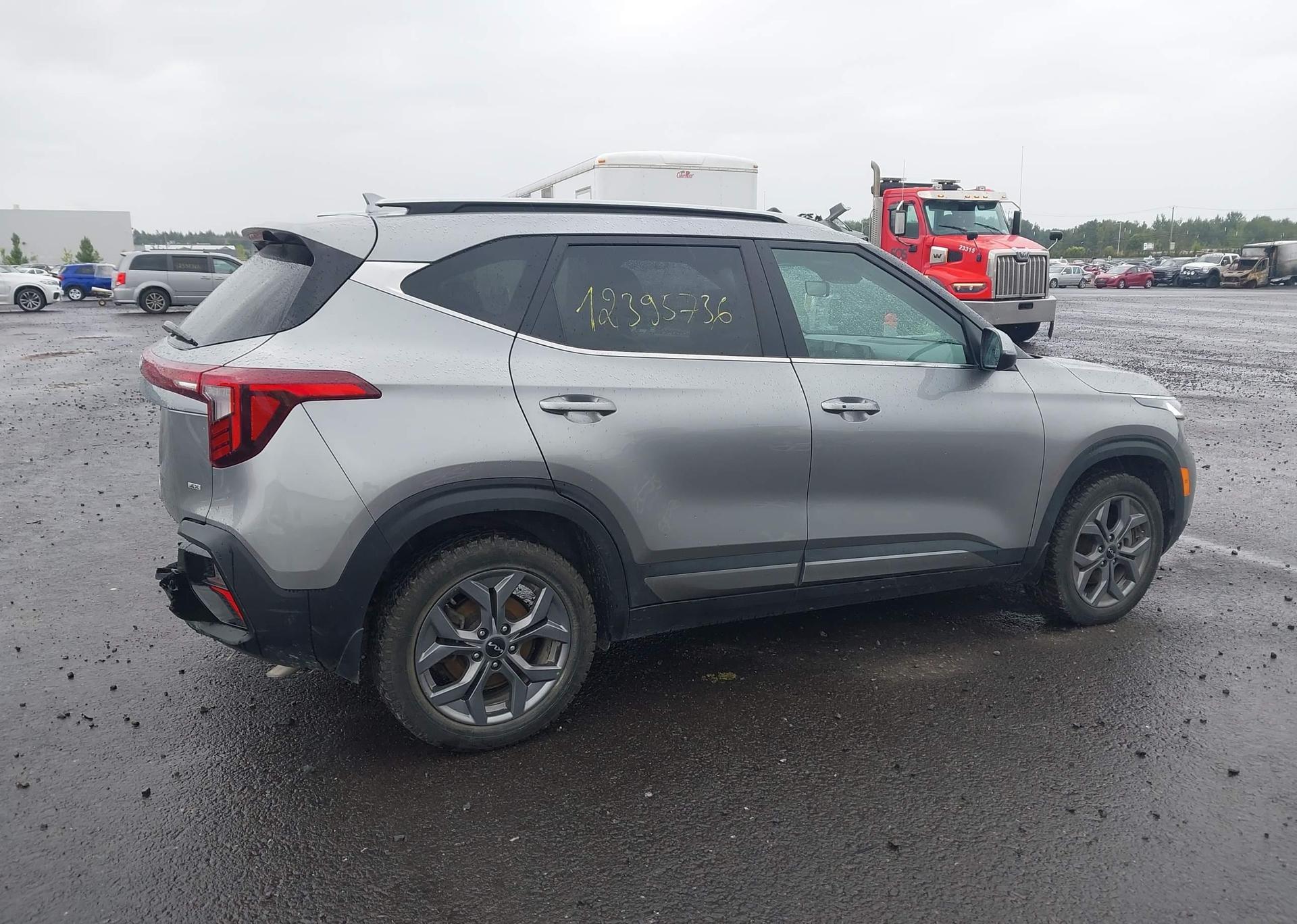 2024 KIA SELTOS S