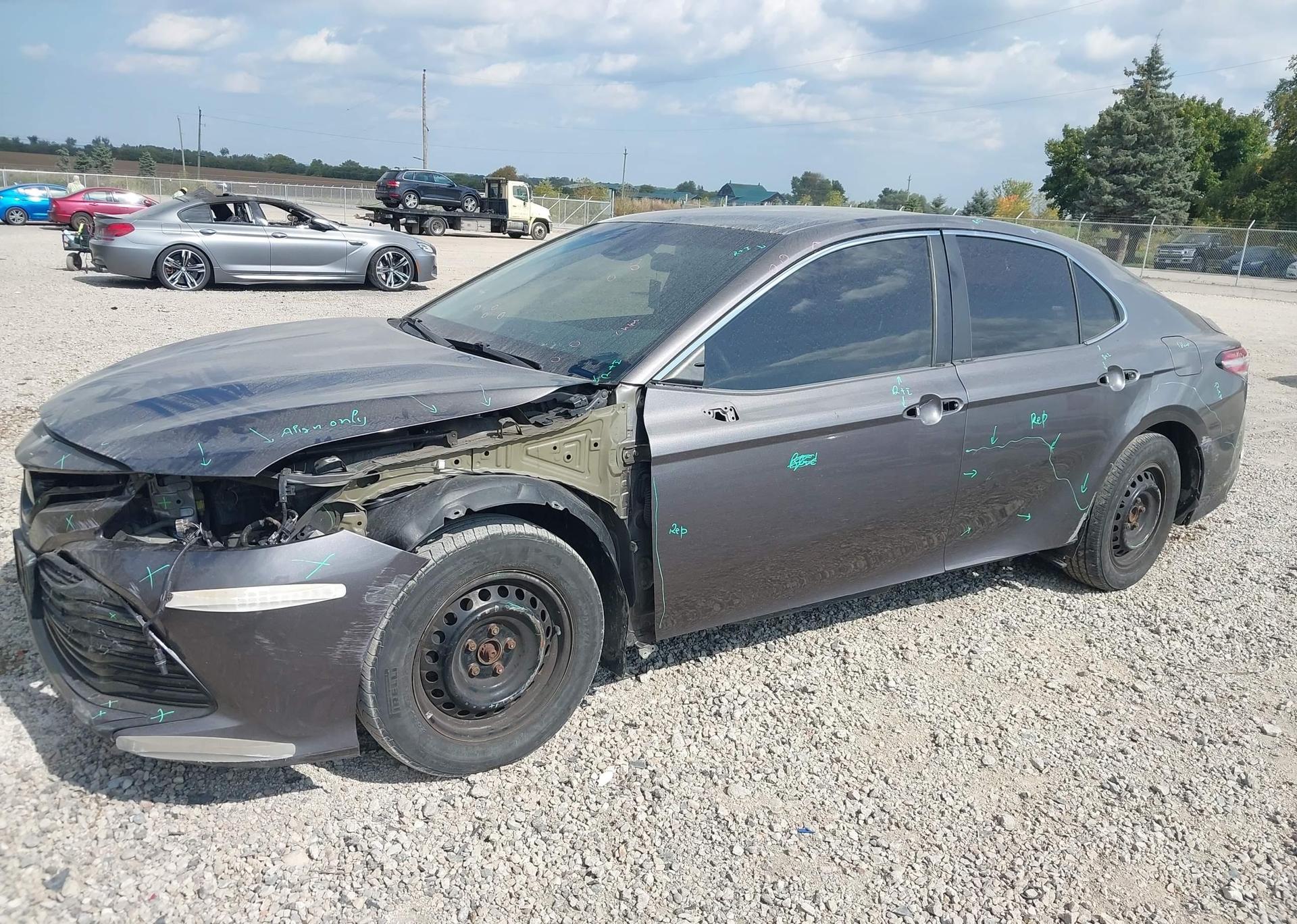 2018 TOYOTA CAMRY LE
