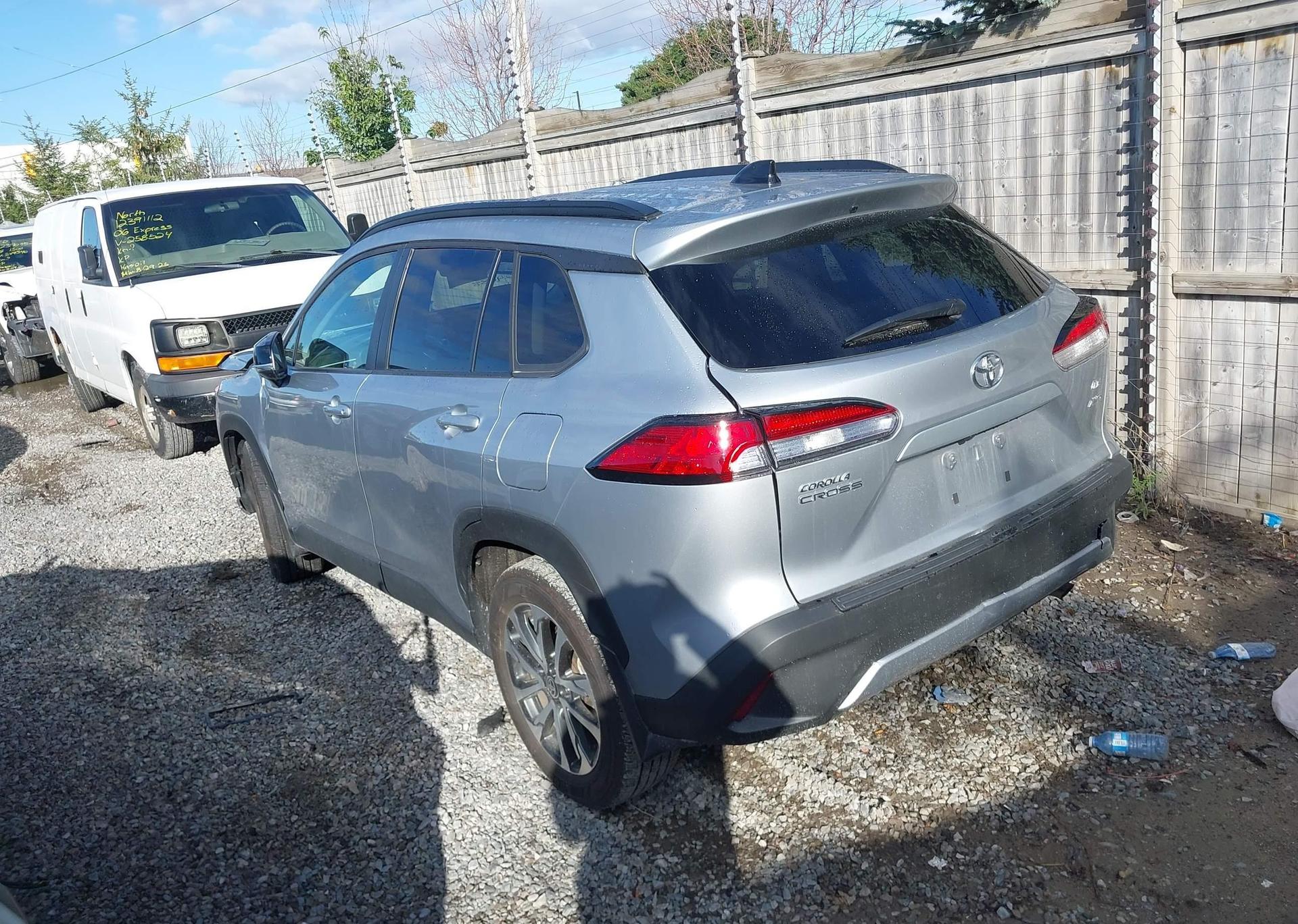 2025 TOYOTA COROLLA CROSS LE