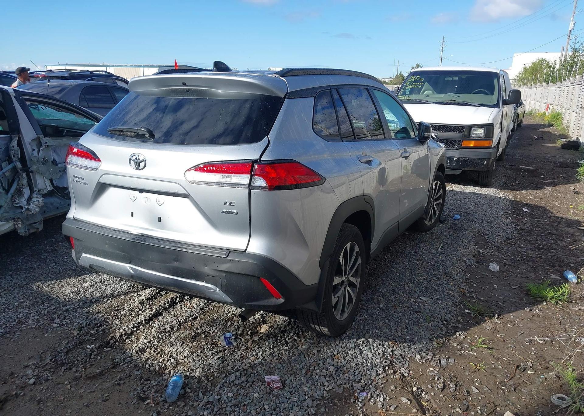 2025 TOYOTA COROLLA CROSS LE