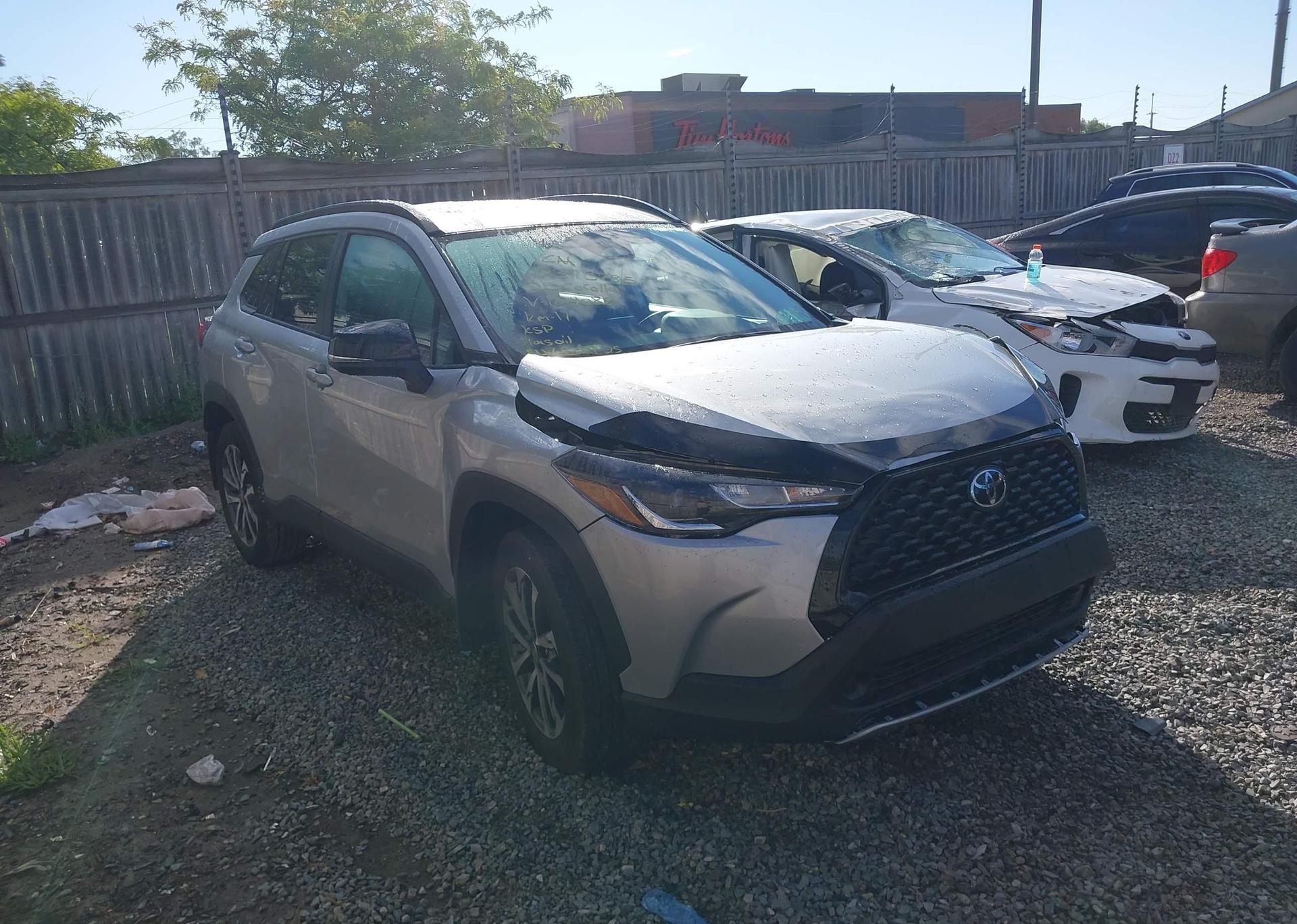 2025 TOYOTA COROLLA CROSS LE