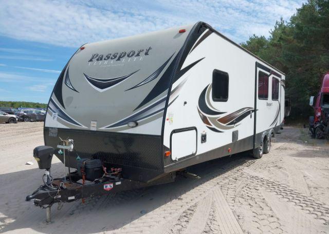 2018 KEYSTONE Passport Ultralite