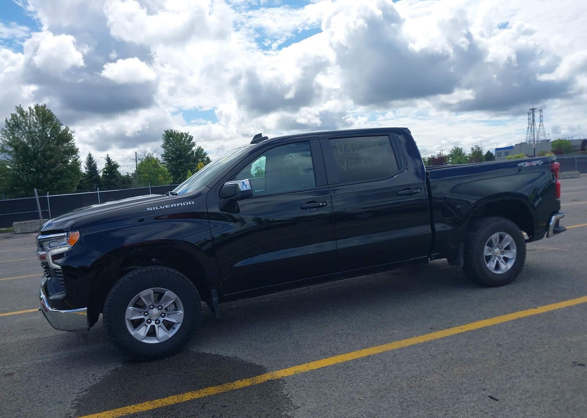 2025 CHEVROLET SILVERADO K1500 LT