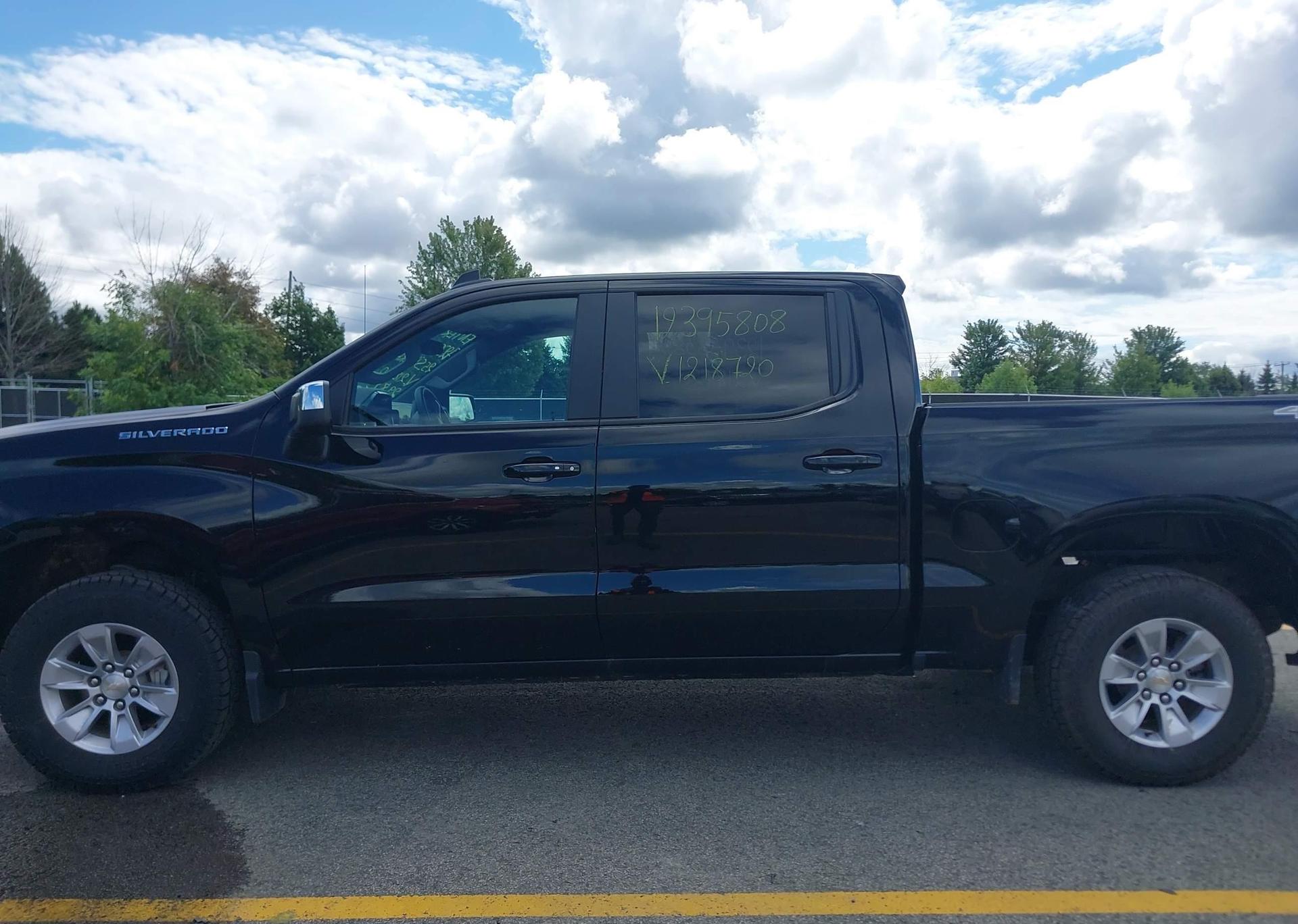 2025 CHEVROLET SILVERADO K1500 LT