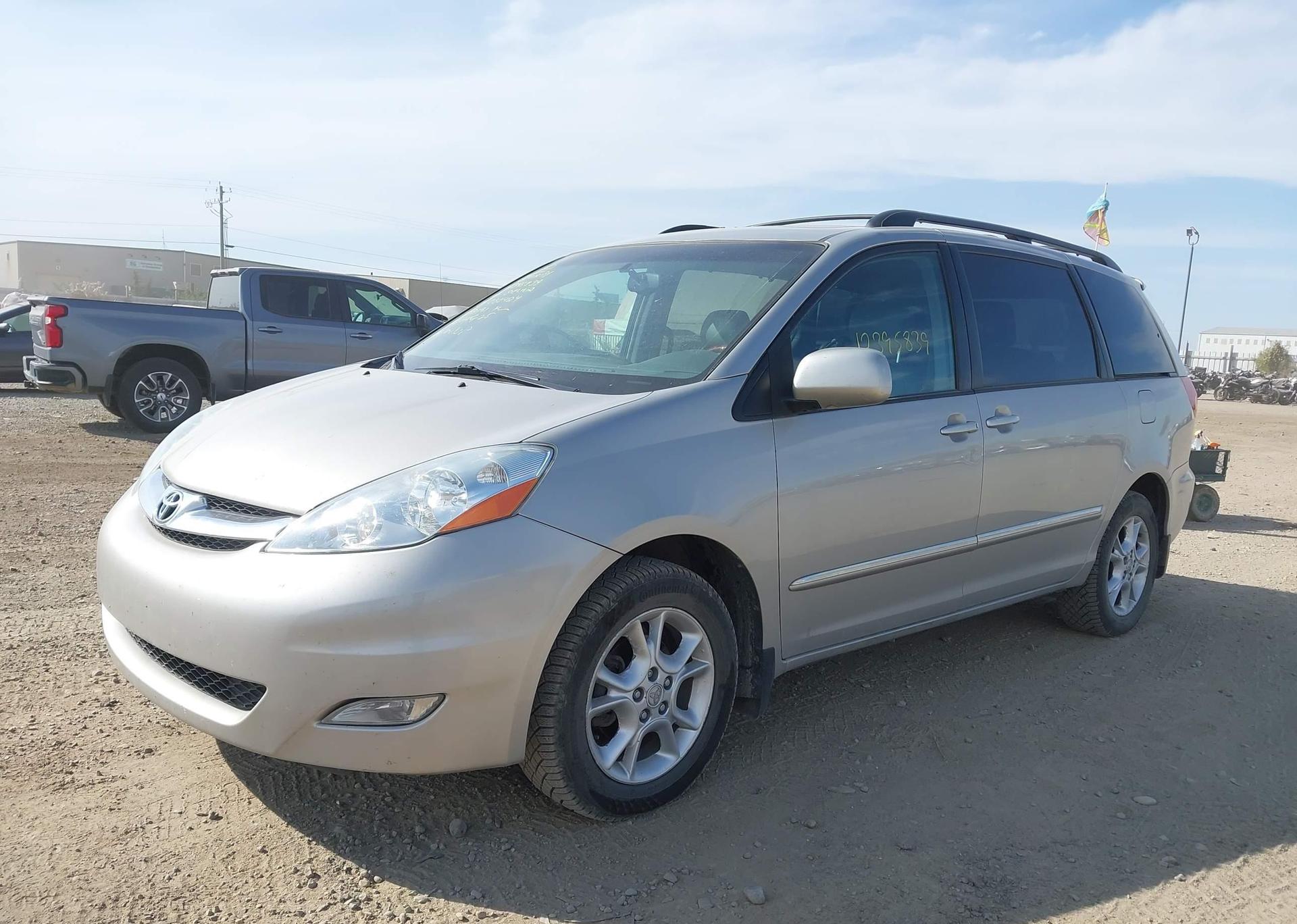 2006 TOYOTA SIENNA XLE LIMITED 7 PASSENGER