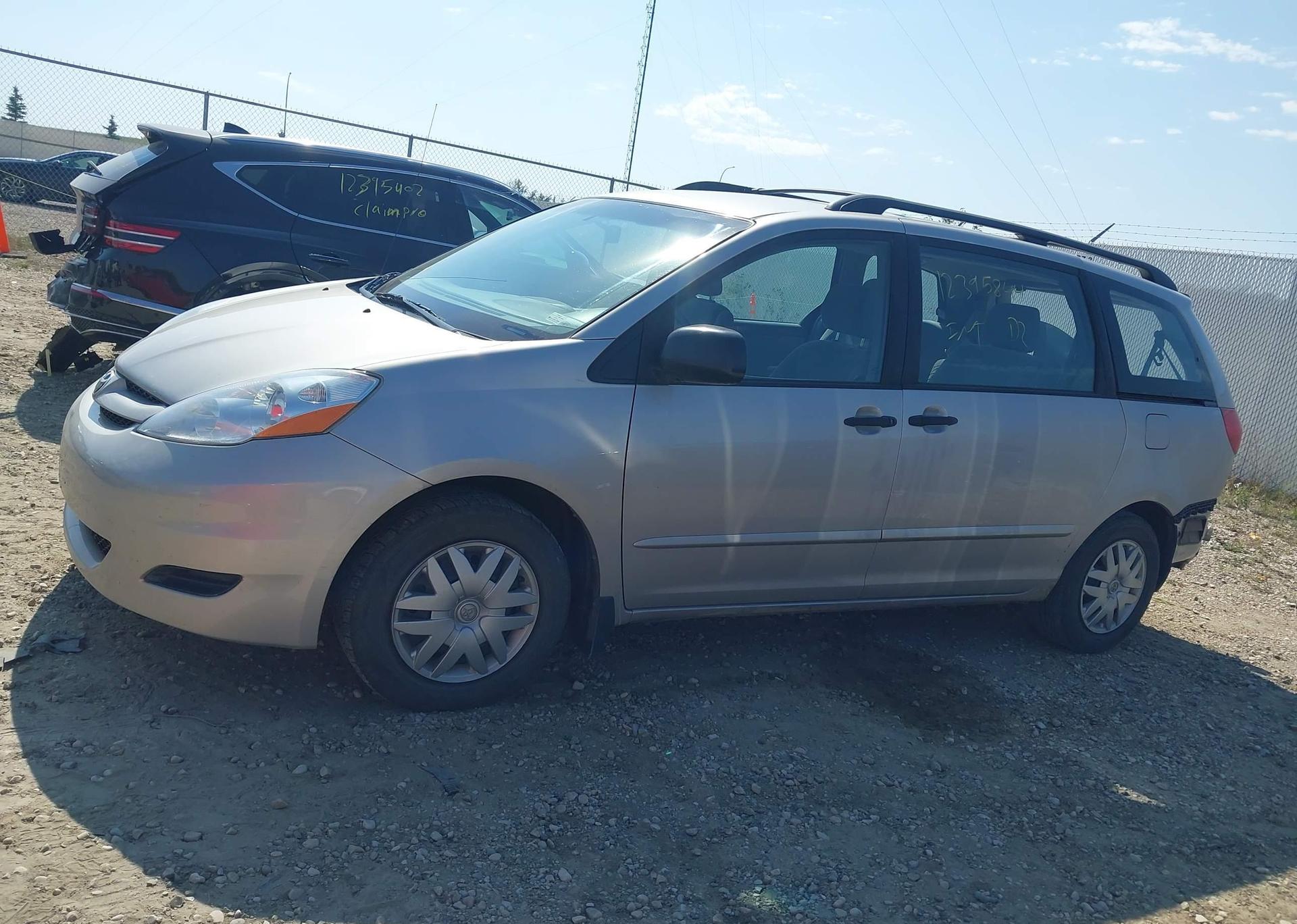 2007 TOYOTA SIENNA CE