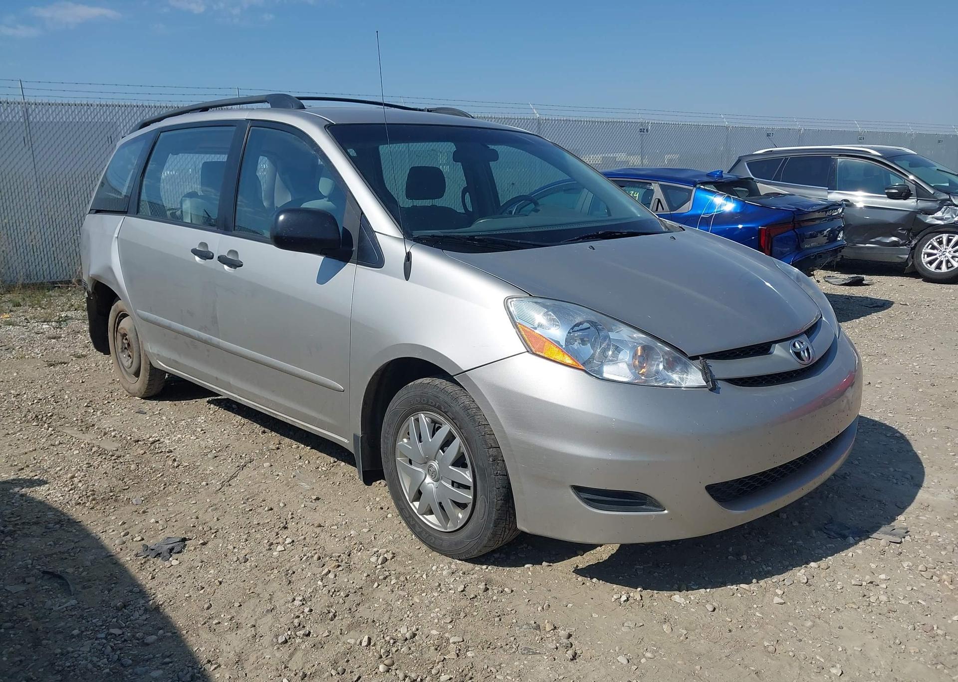 2007 TOYOTA SIENNA CE