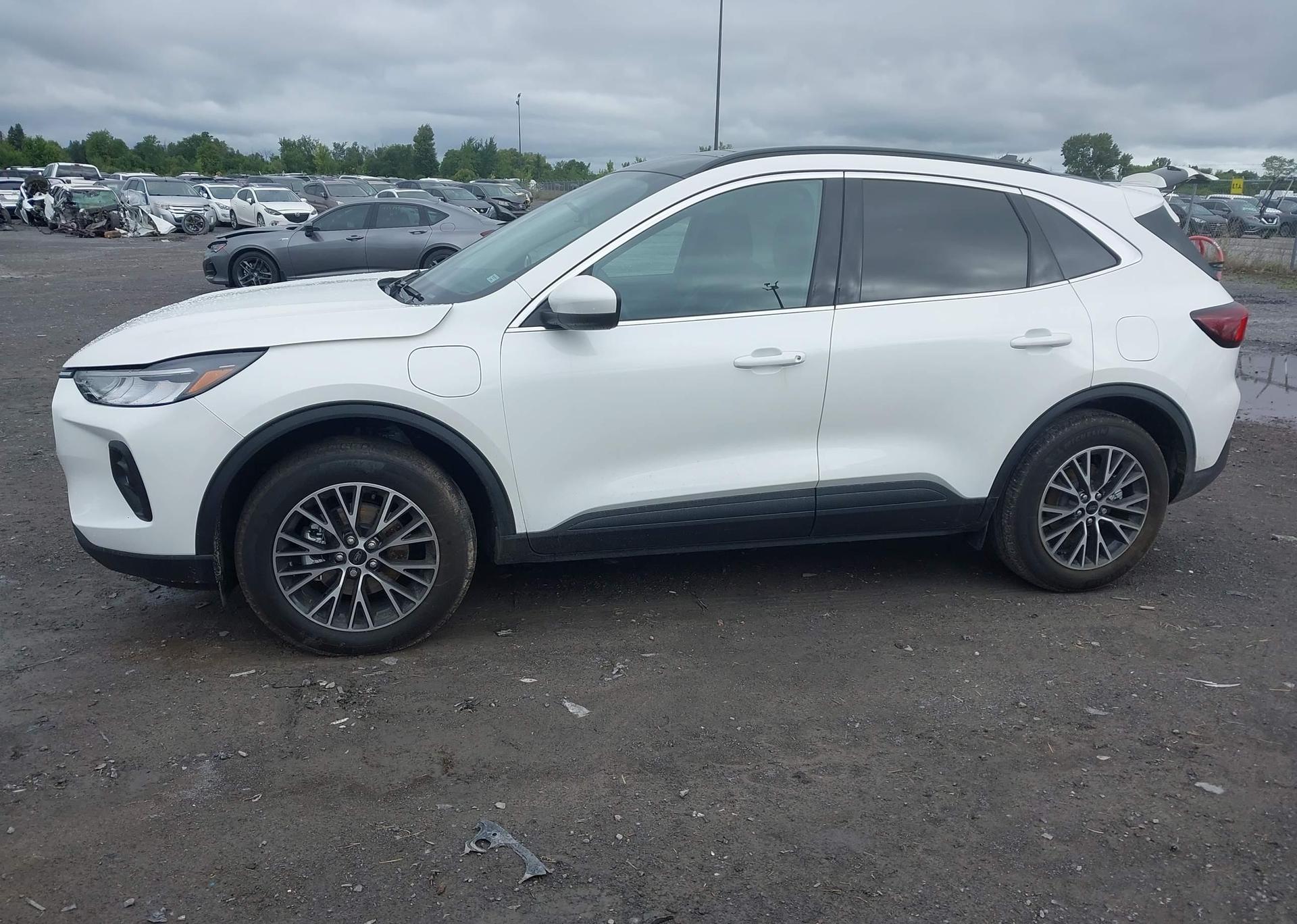 2025 FORD ESCAPE PHEV