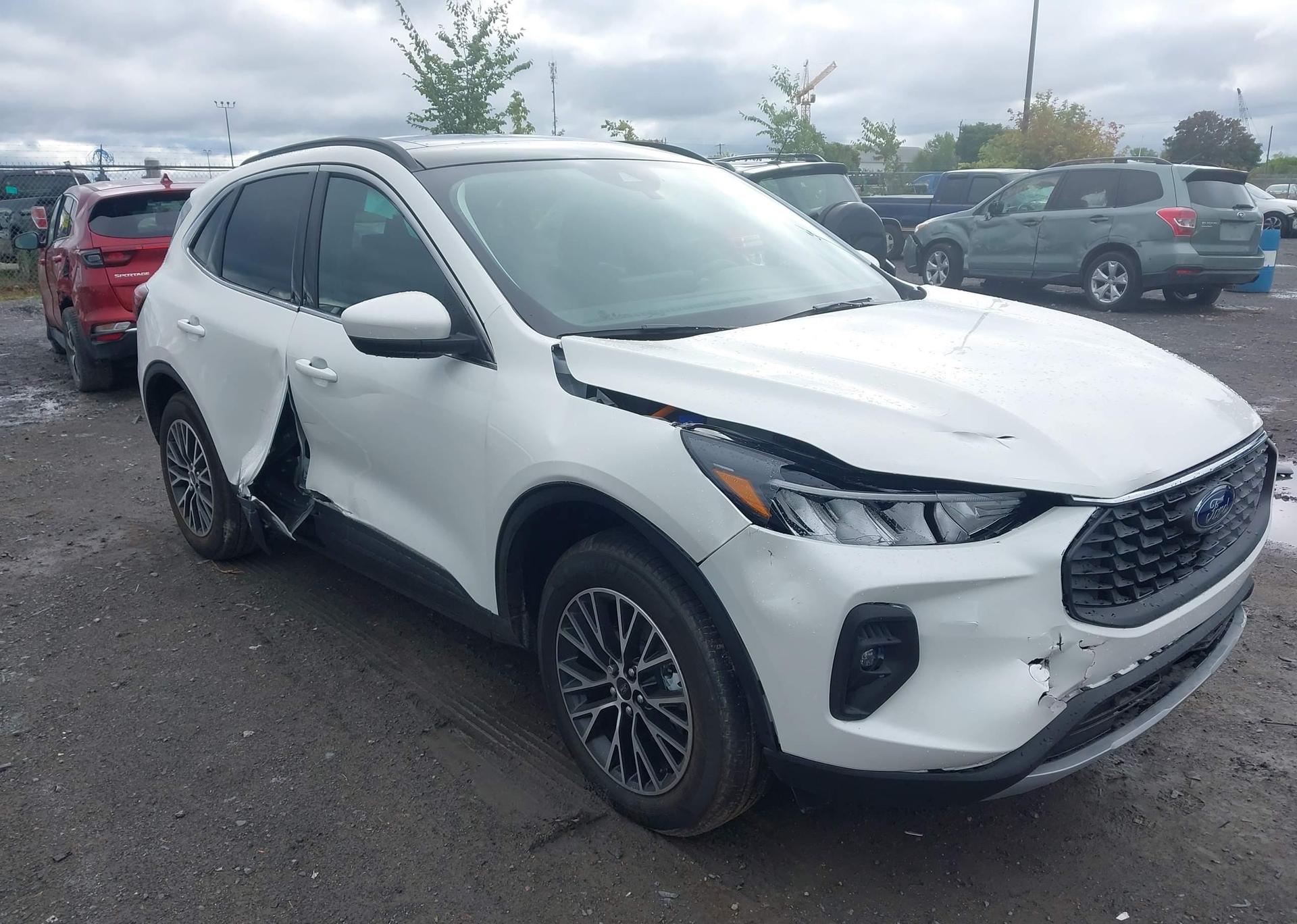2025 FORD ESCAPE PHEV