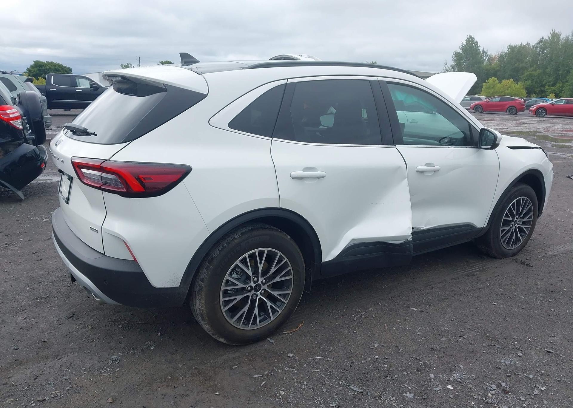2025 FORD ESCAPE PHEV