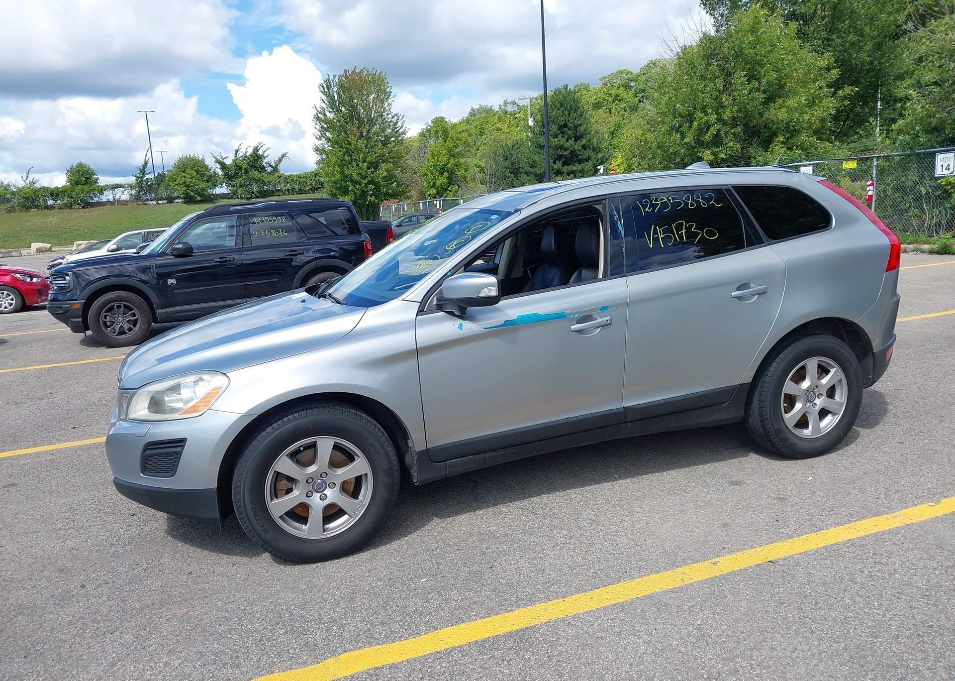 2011 VOLVO XC60 3.2
