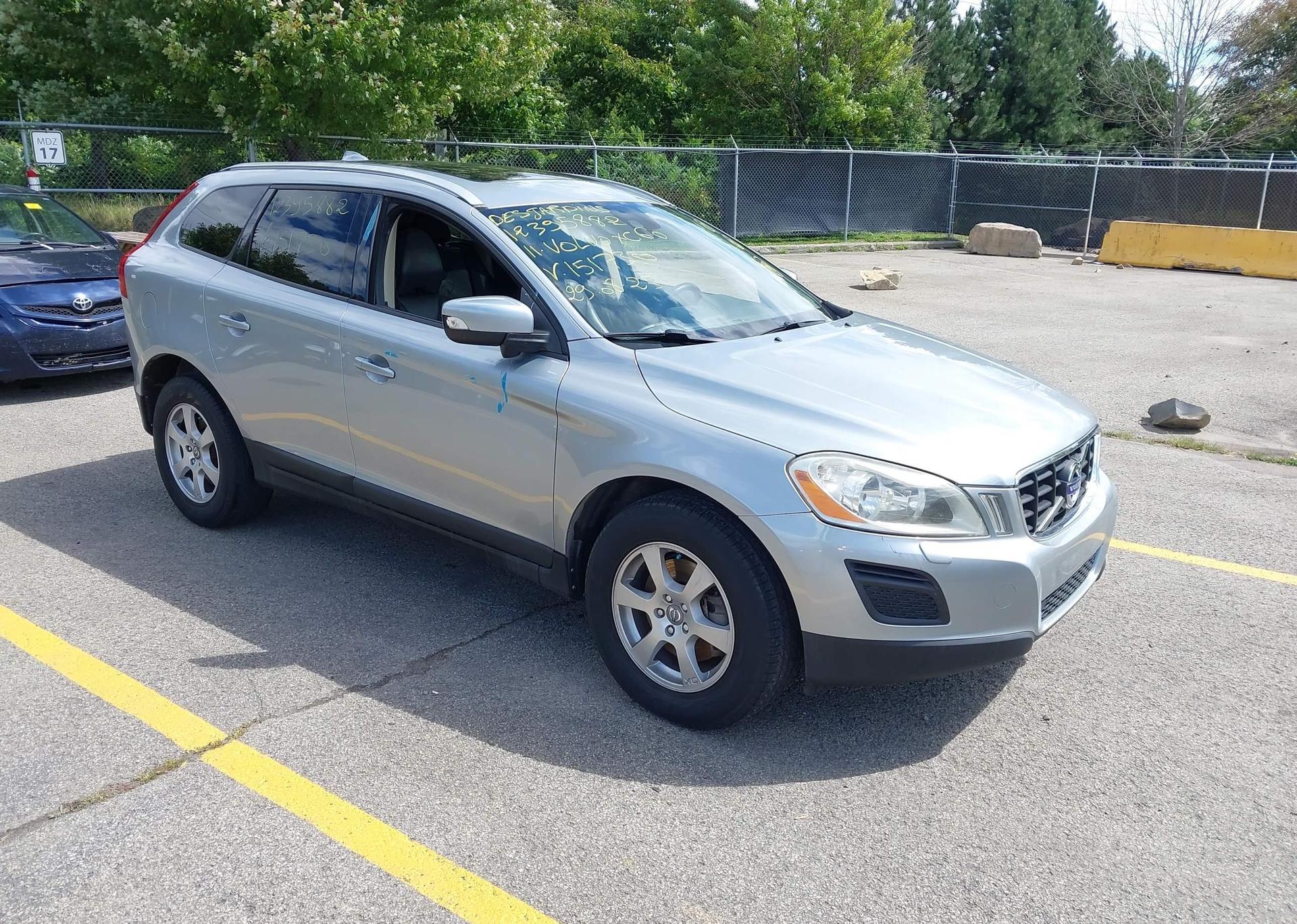 2011 VOLVO XC60 3.2