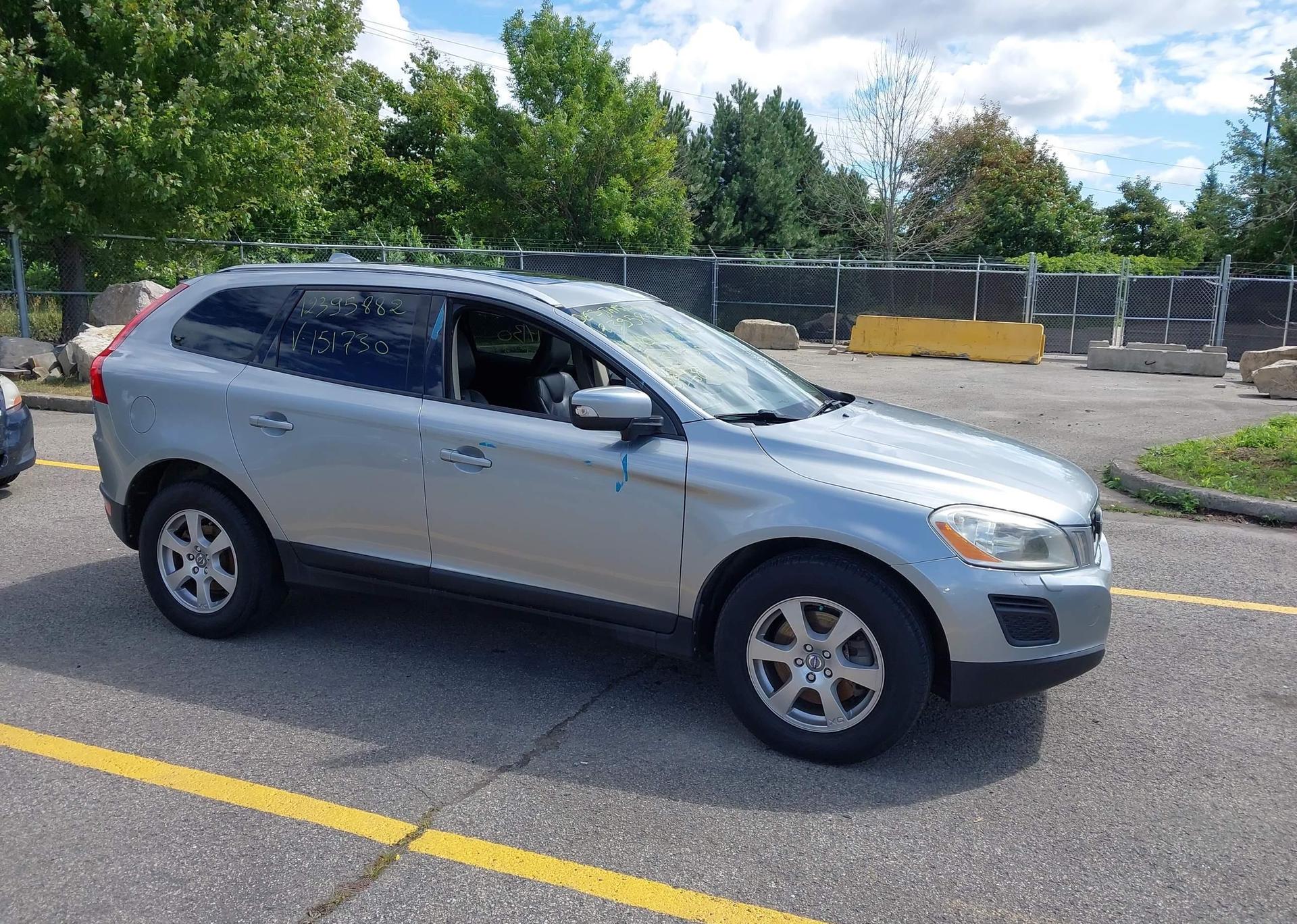 2011 VOLVO XC60 3.2