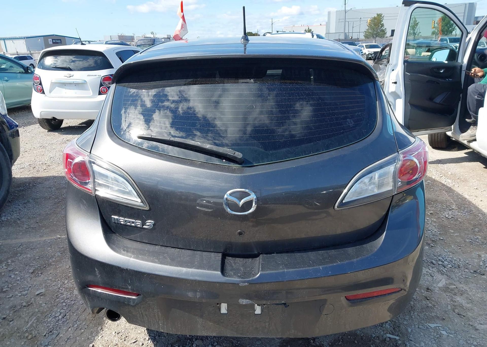 2010 MAZDA 3 I
