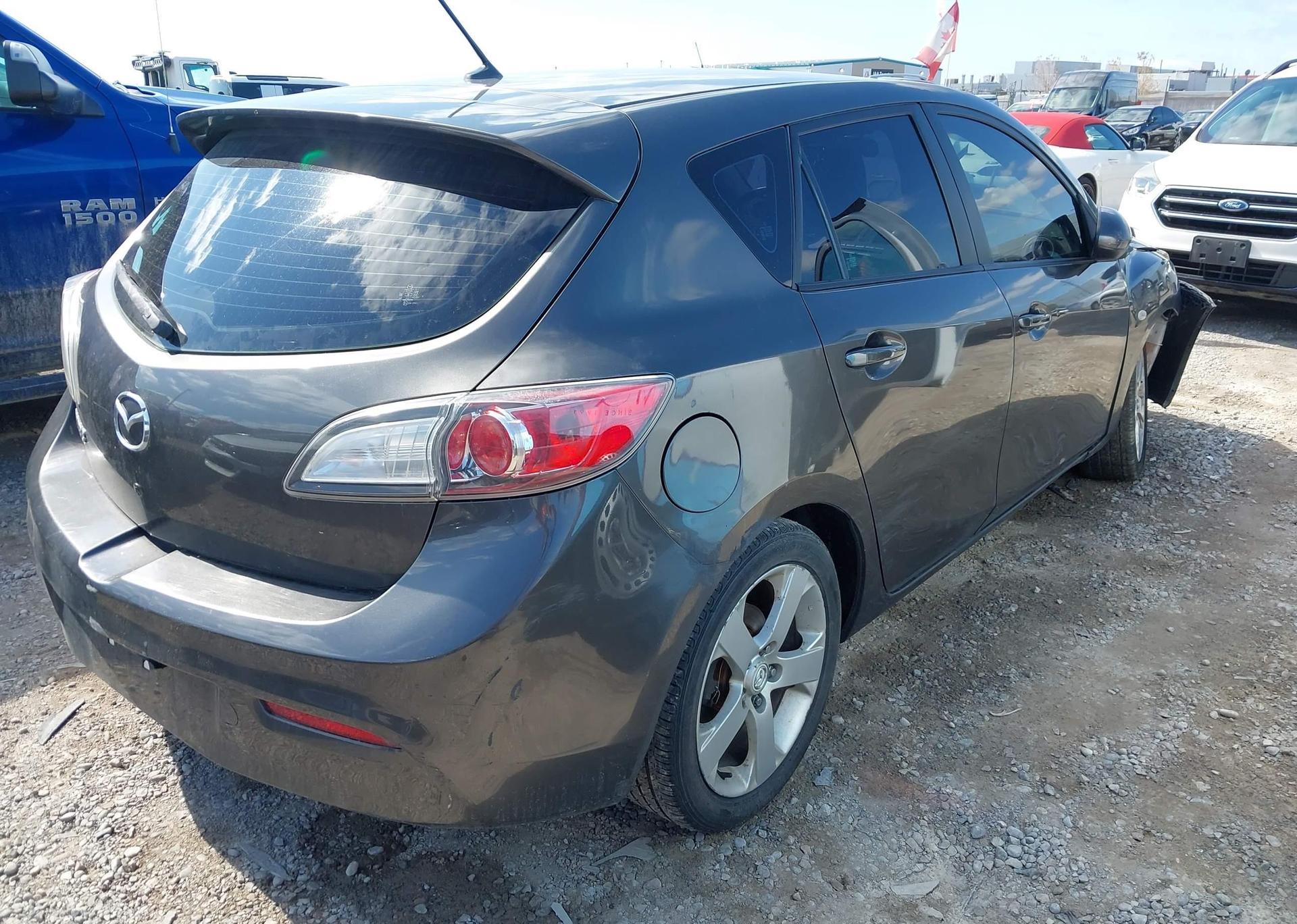 2010 MAZDA 3 I