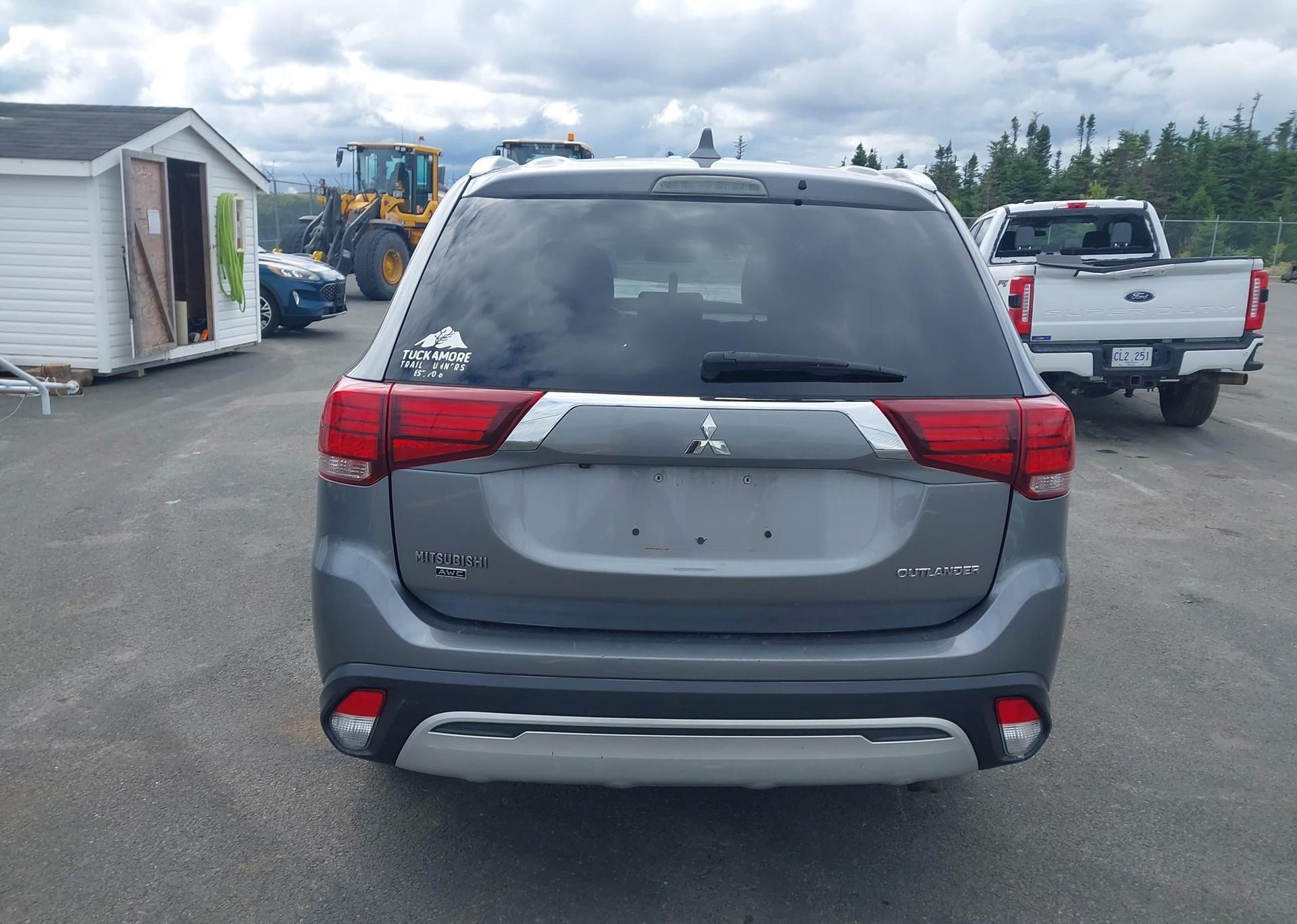 2019 MITSUBISHI OUTLANDER SE