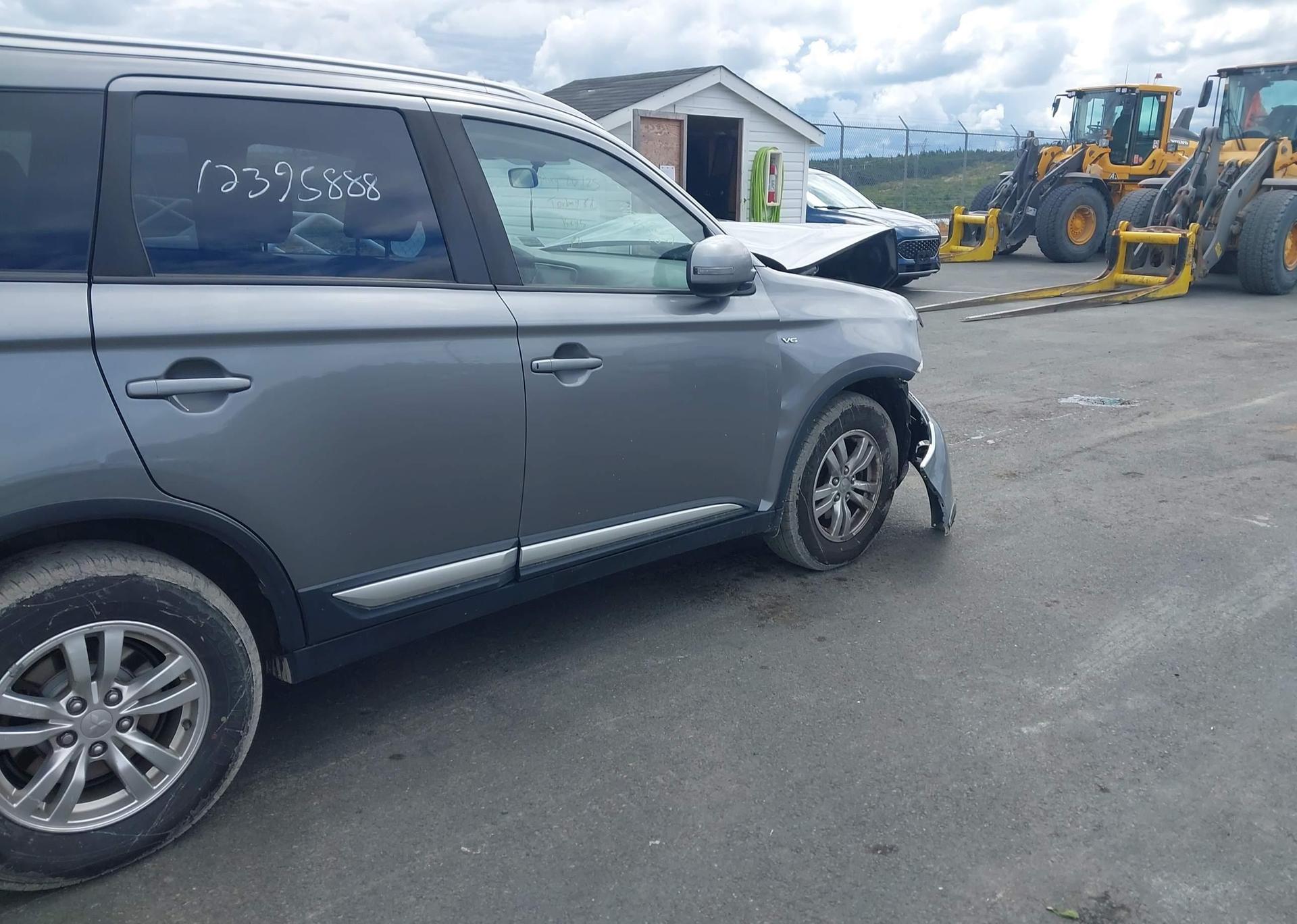 2019 MITSUBISHI OUTLANDER SE